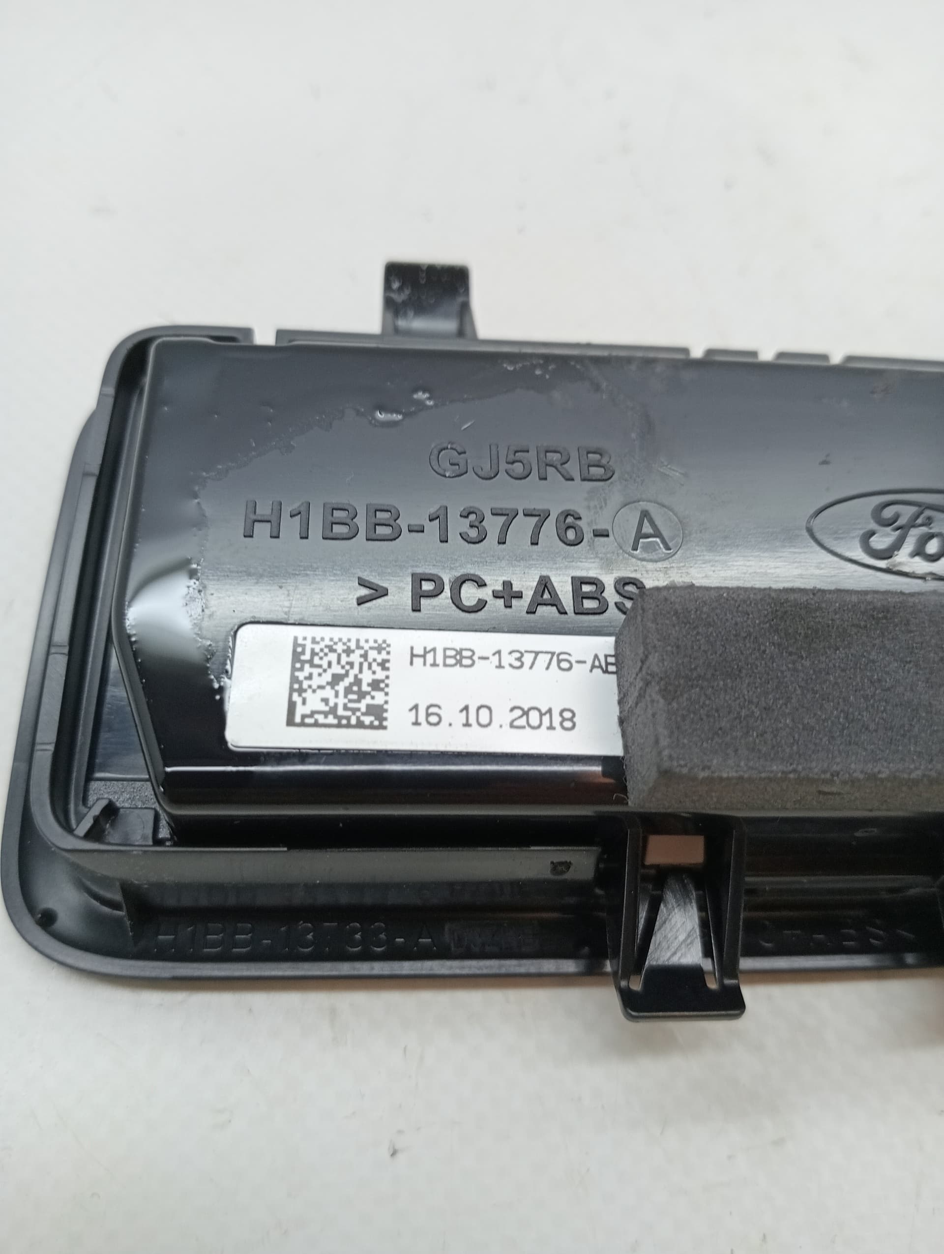 Luz interior FORD FIESTA (CE1) 2
