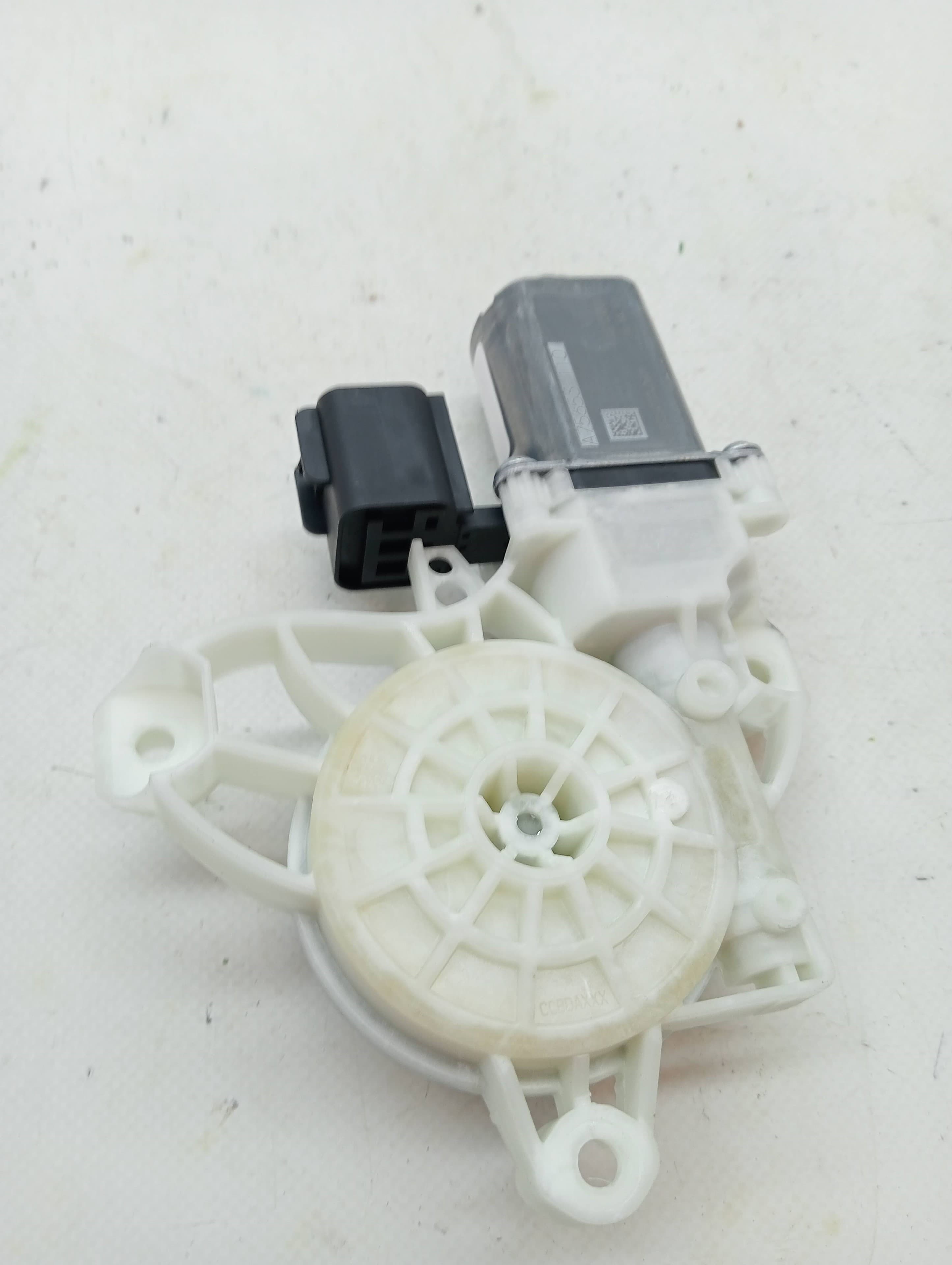 Motor elevalunas trasero derecho FORD FIESTA (CE1) 3