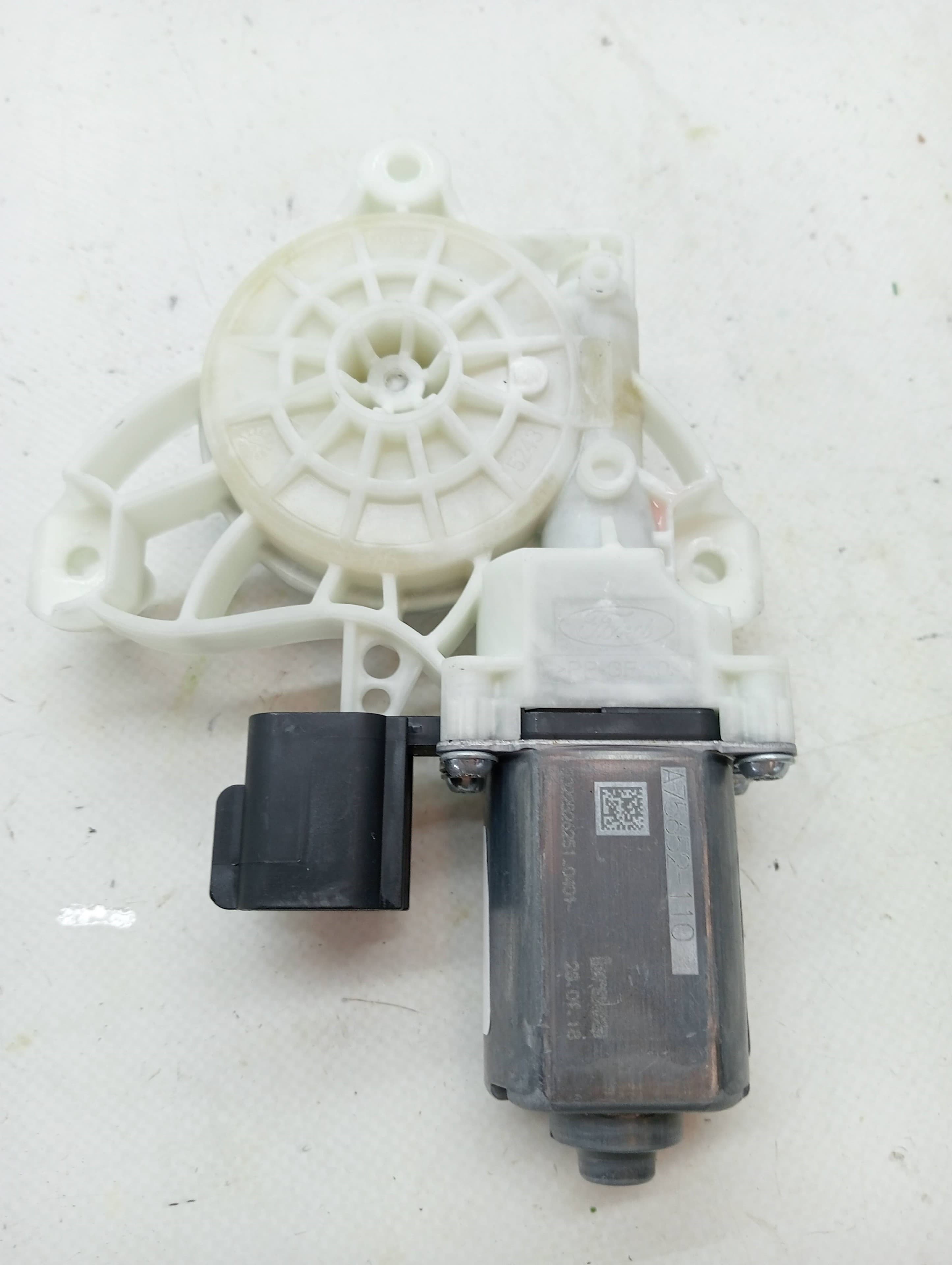 Motor elevalunas trasero izquierdo FORD FIESTA (CE1) 2