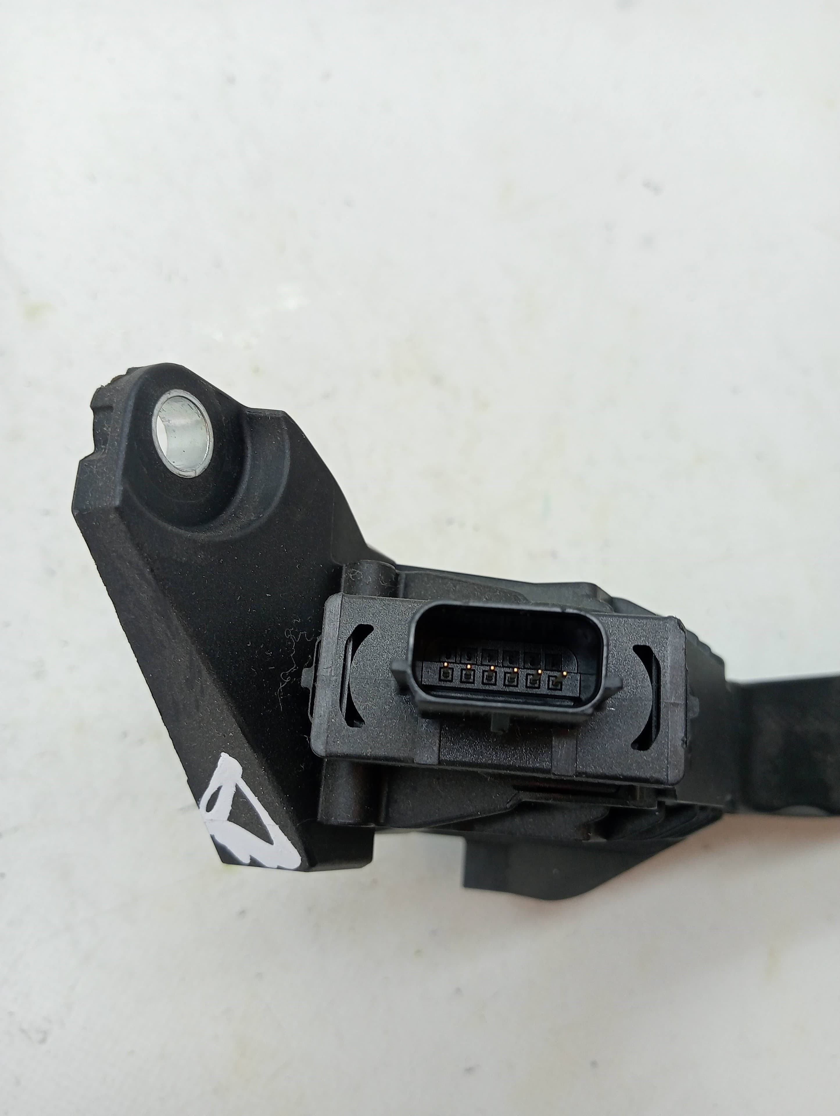 Pedal acelerador FORD FIESTA (CE1) 3
