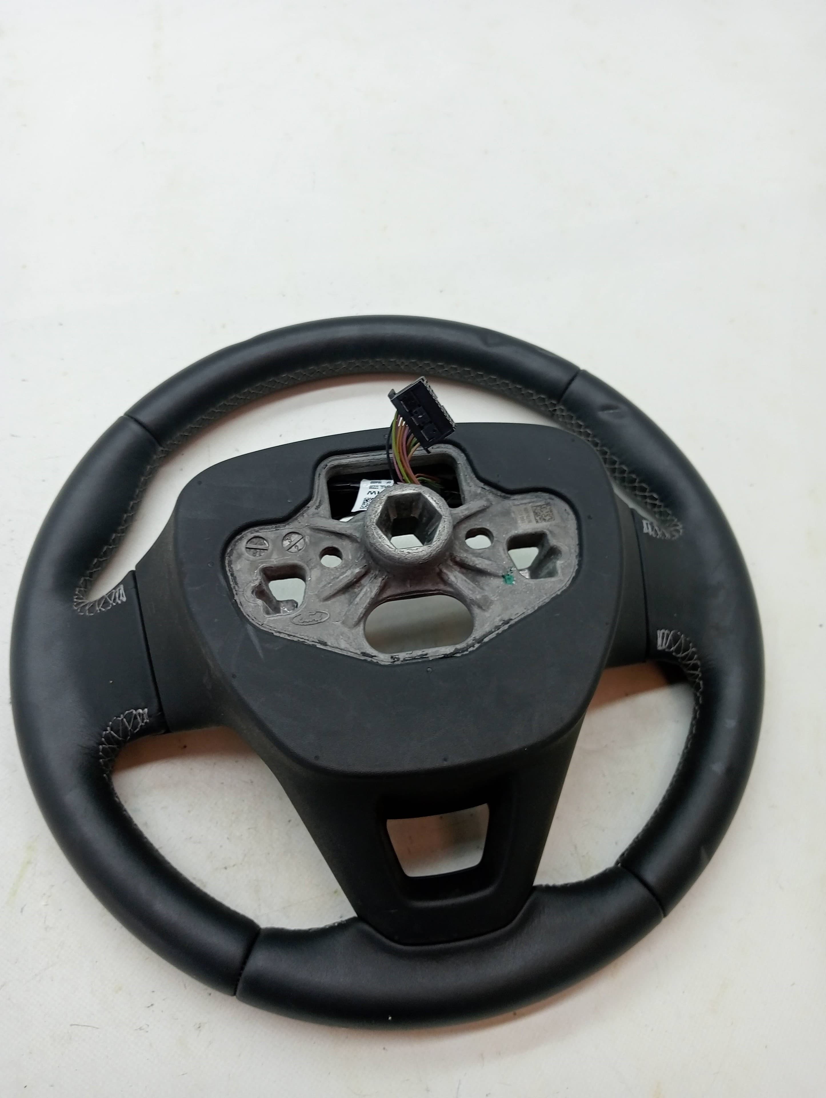 Volante FORD FIESTA (CE1) 3