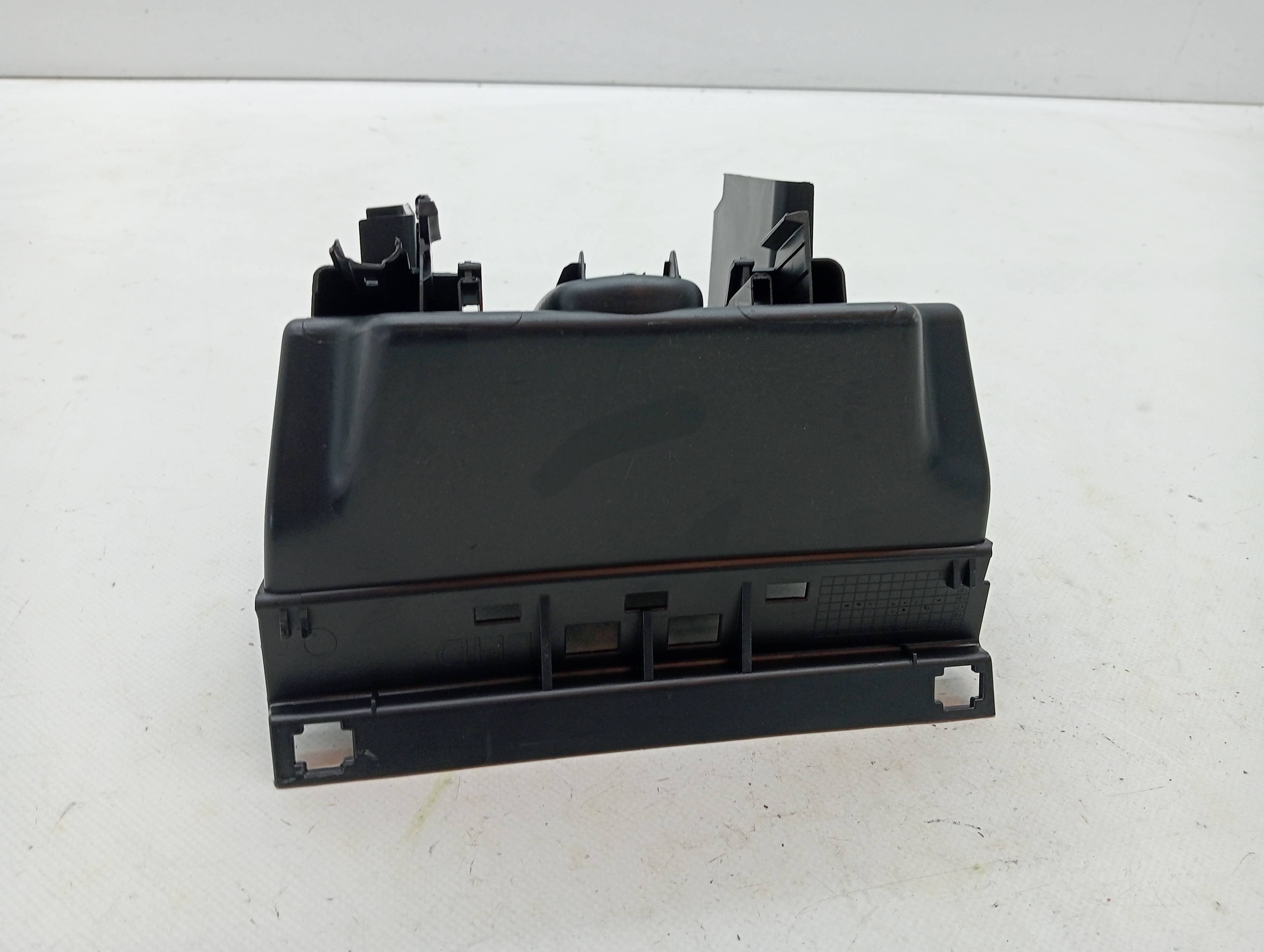 Plastico FORD FIESTA (CE1) 2