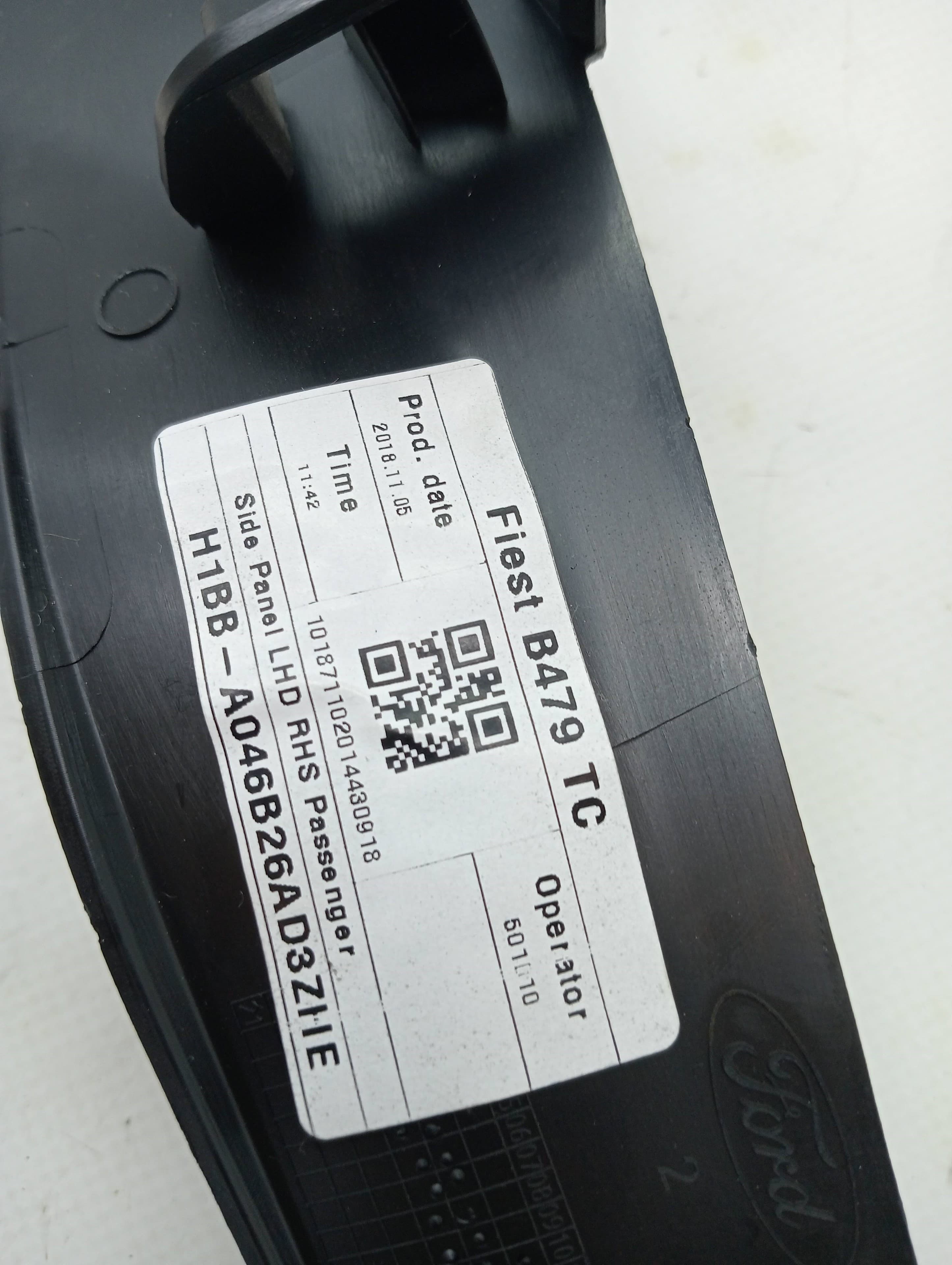 Plastico FORD FIESTA (CE1) 3