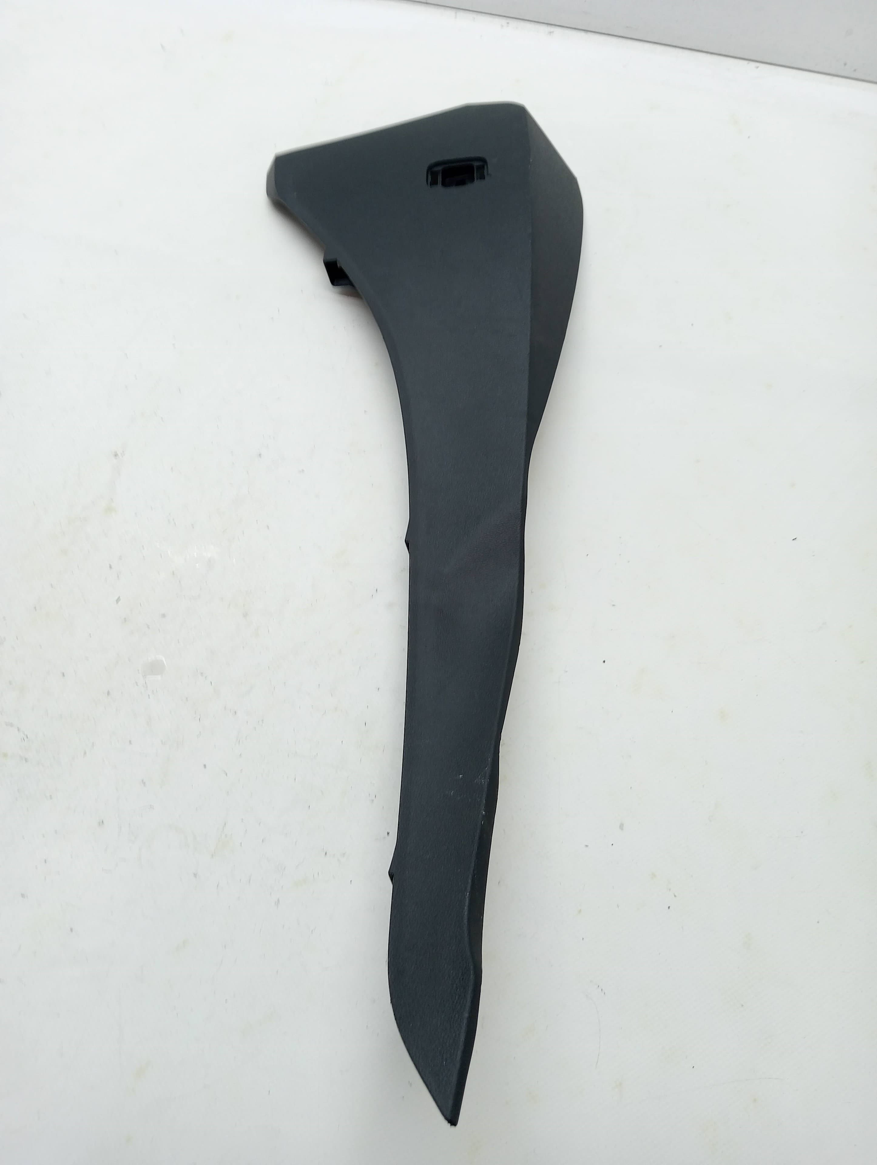 Plastico FORD FIESTA (CE1) 2