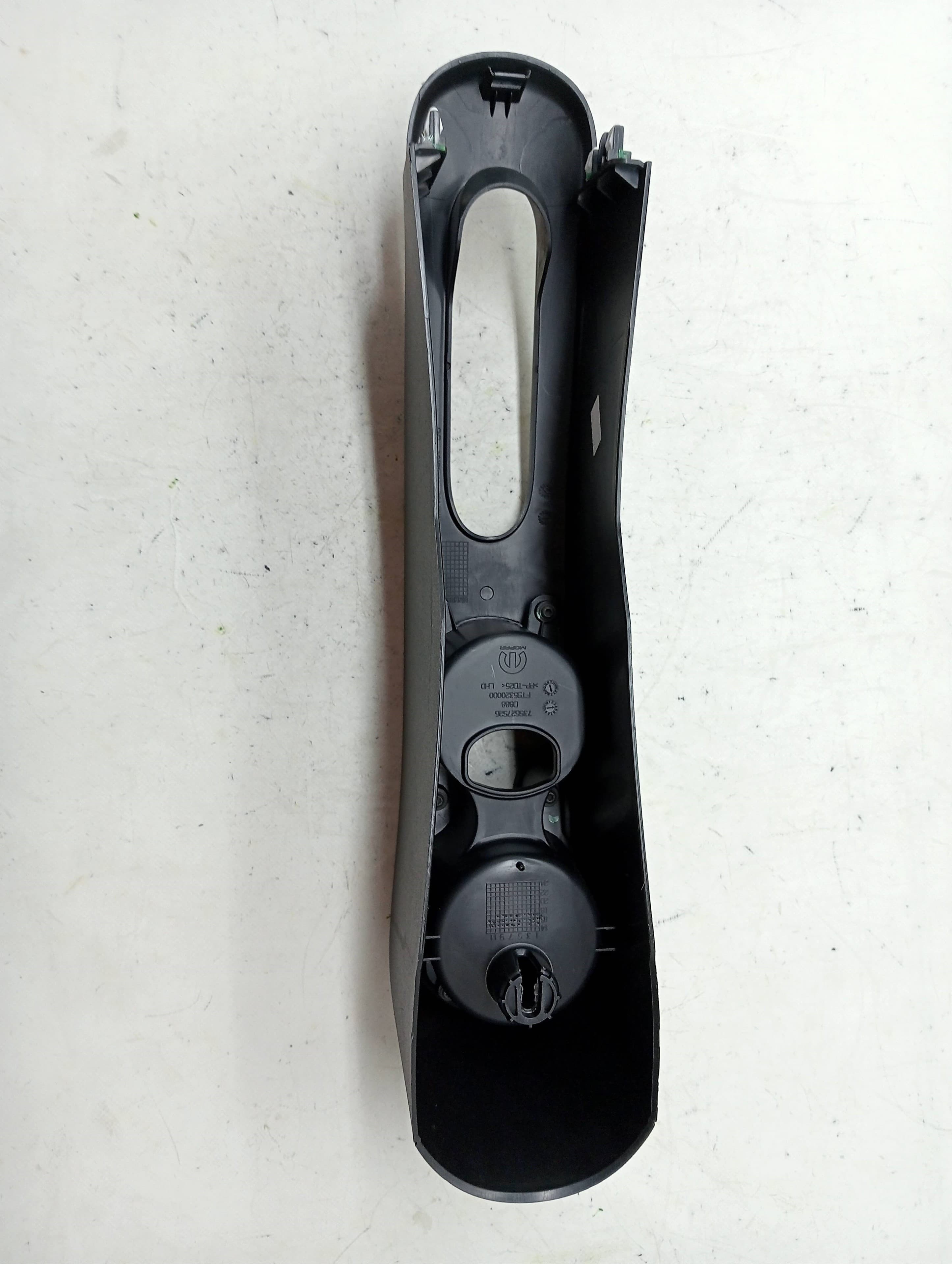 Consola central FIAT NUOVA 500 (150) 3