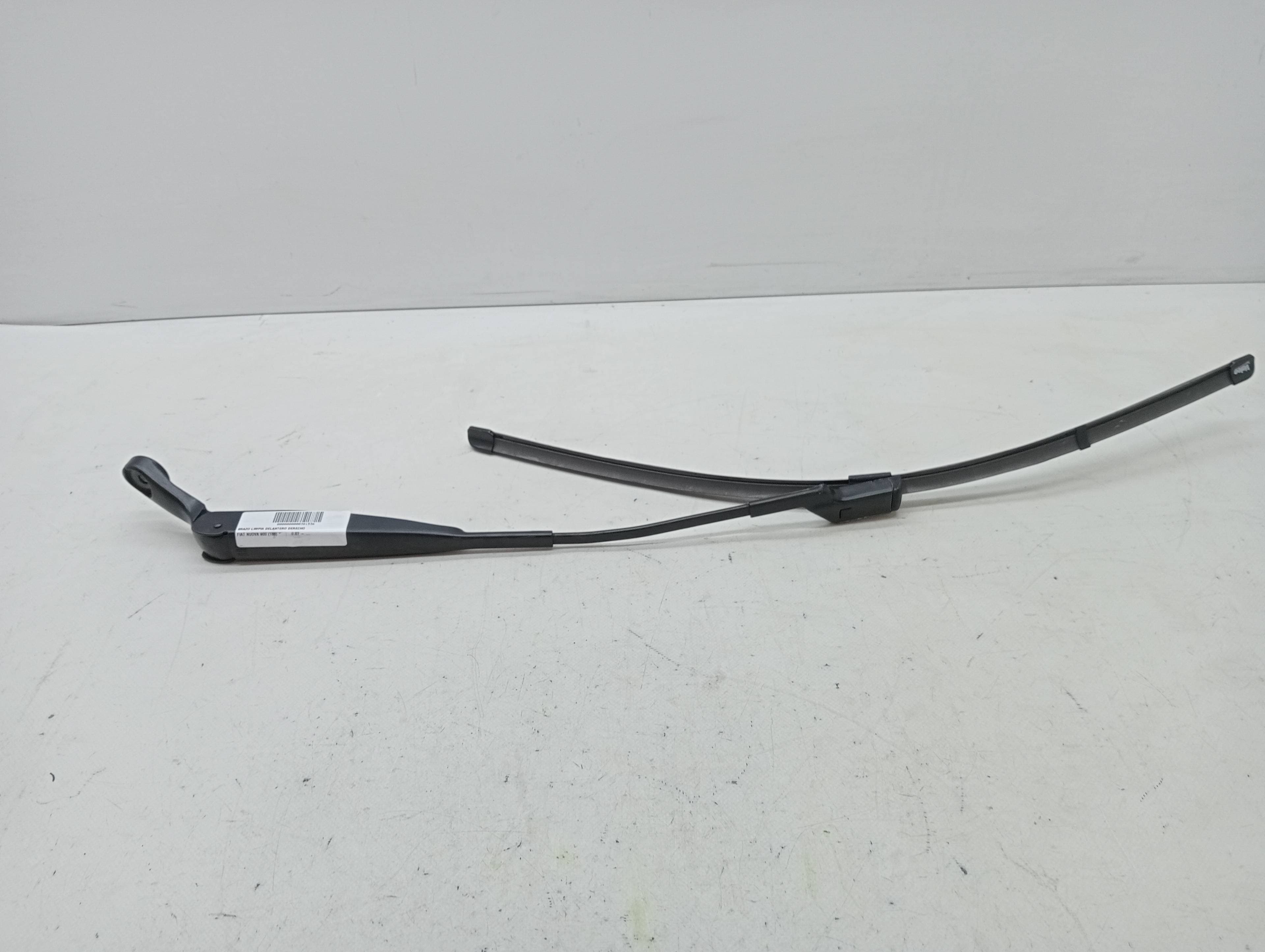 Brazo limpia delantero derecho FIAT NUOVA 500 (150)