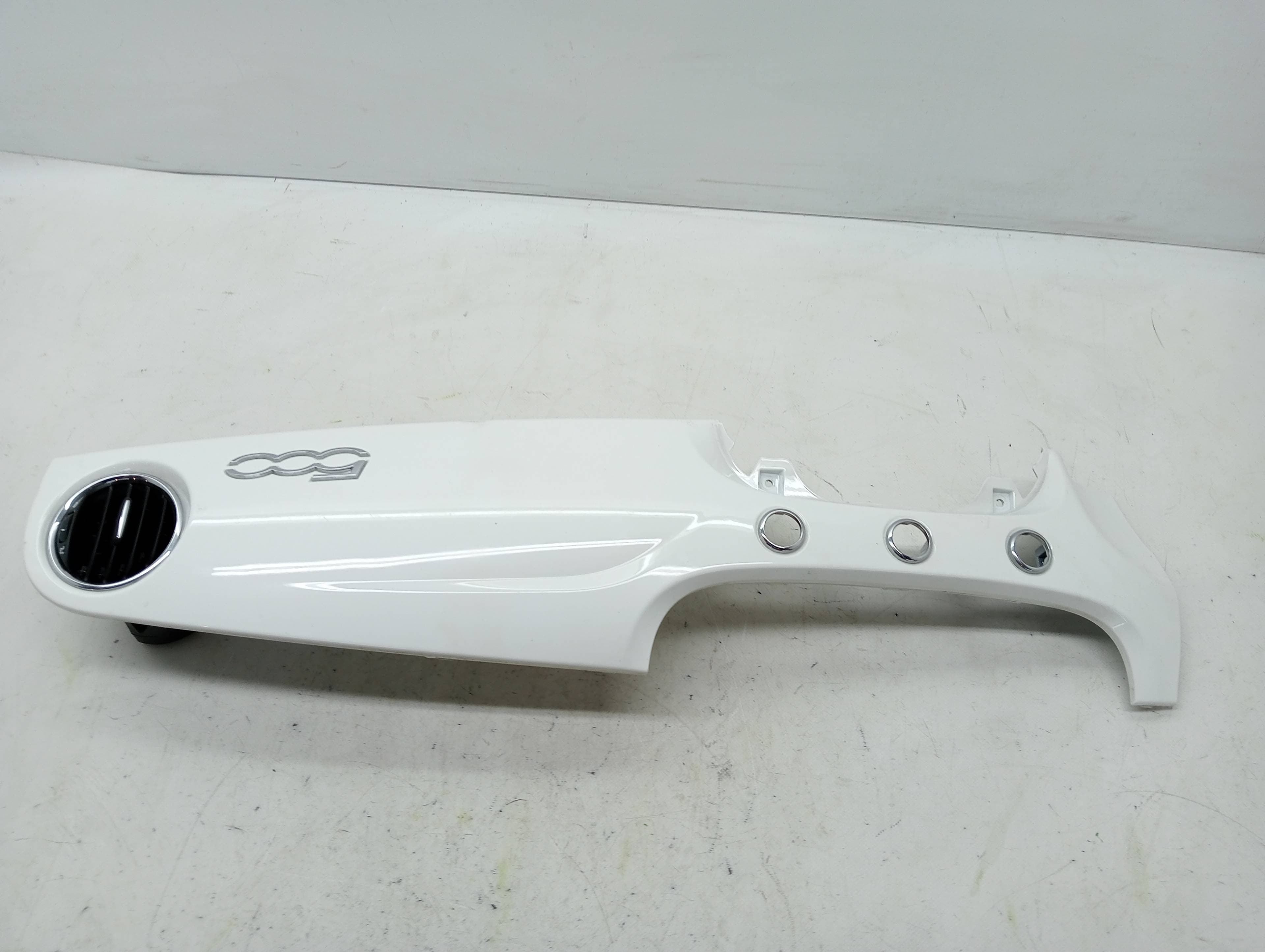 Consola central FIAT NUOVA 500 (150)