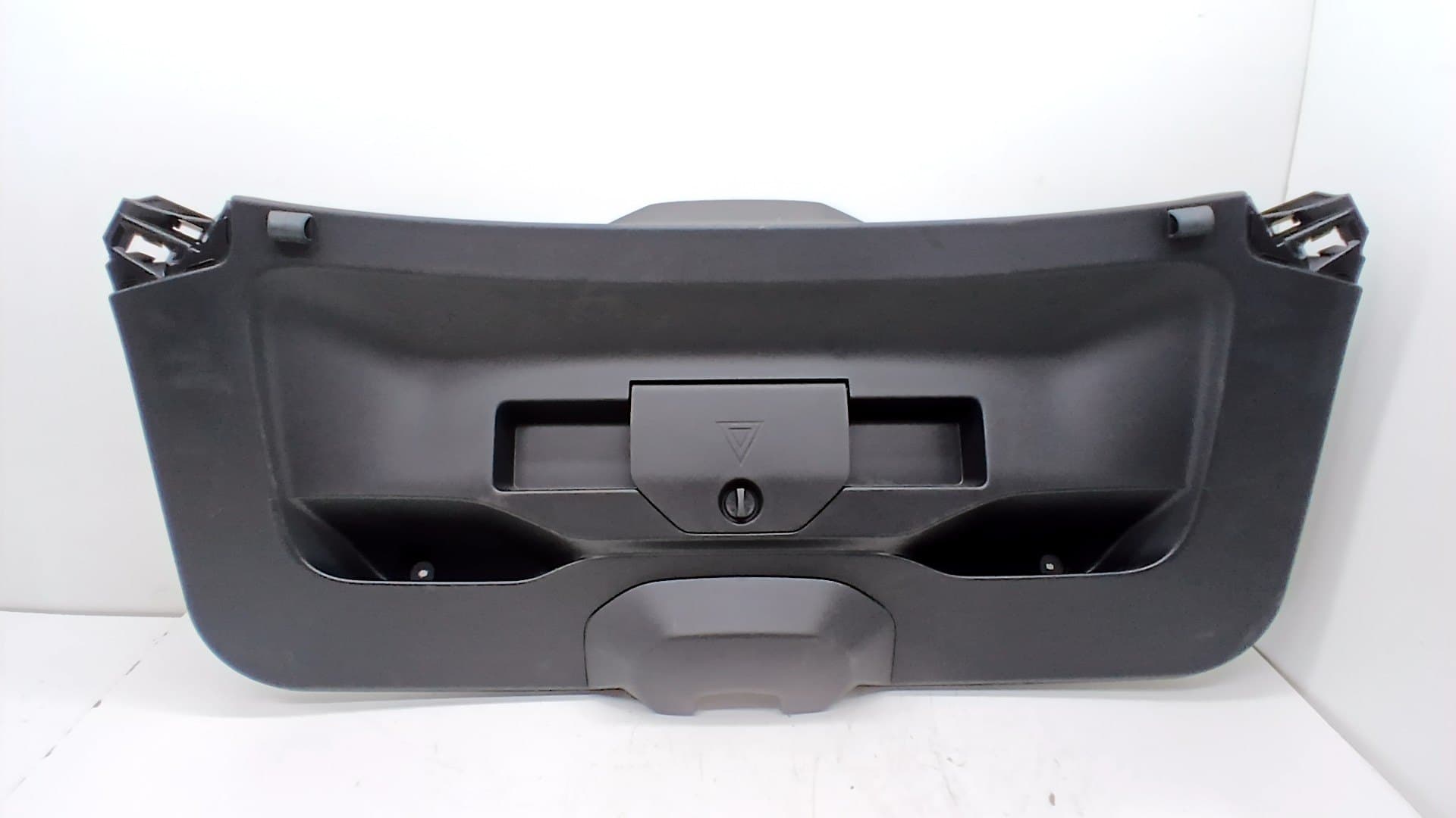 Guarnecido porton trasero PEUGEOT 2008 (P1)