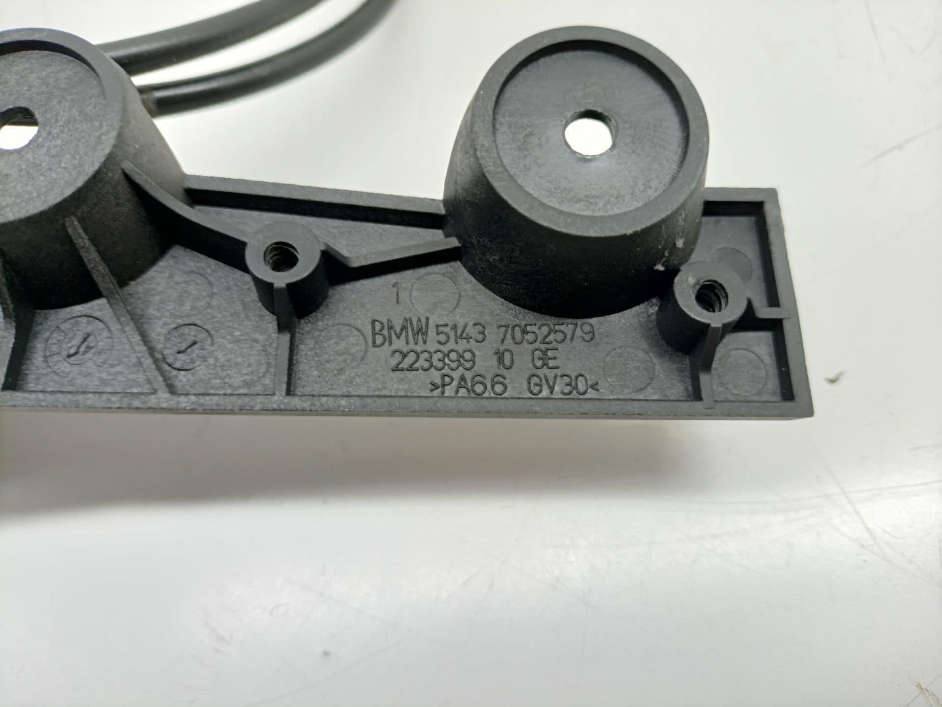 Recambio BMW SERIE 5 BERLINA (E60) ref. 51437052579 2