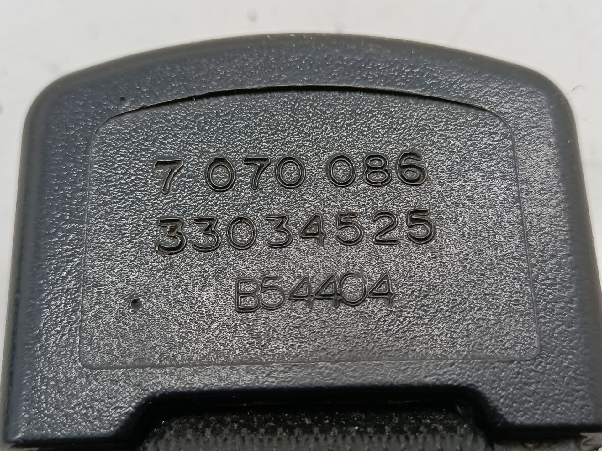Enganche cinturon trasero central BMW SERIE 5 BERLINA (E60) 3