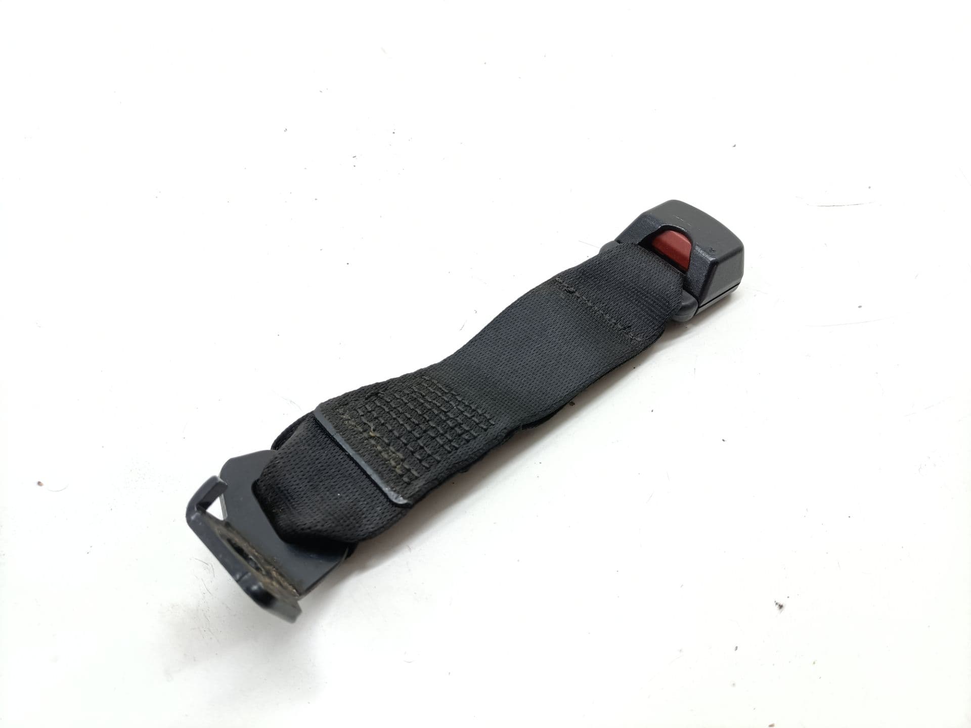 Enganche cinturon trasero central BMW SERIE 5 BERLINA (E60) 2