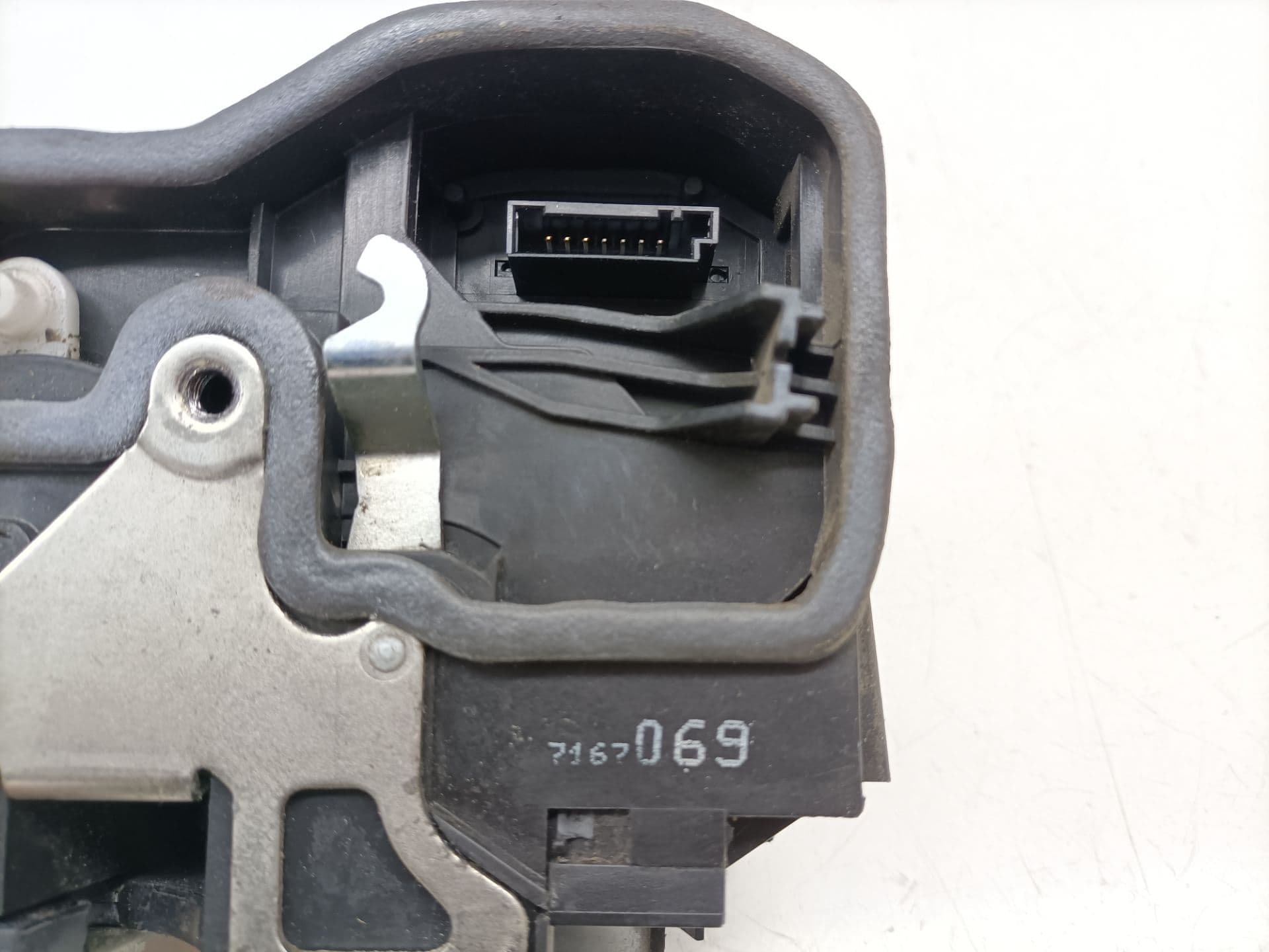 Cerradura puerta trasera izquierda BMW SERIE 5 BERLINA (E60) 2