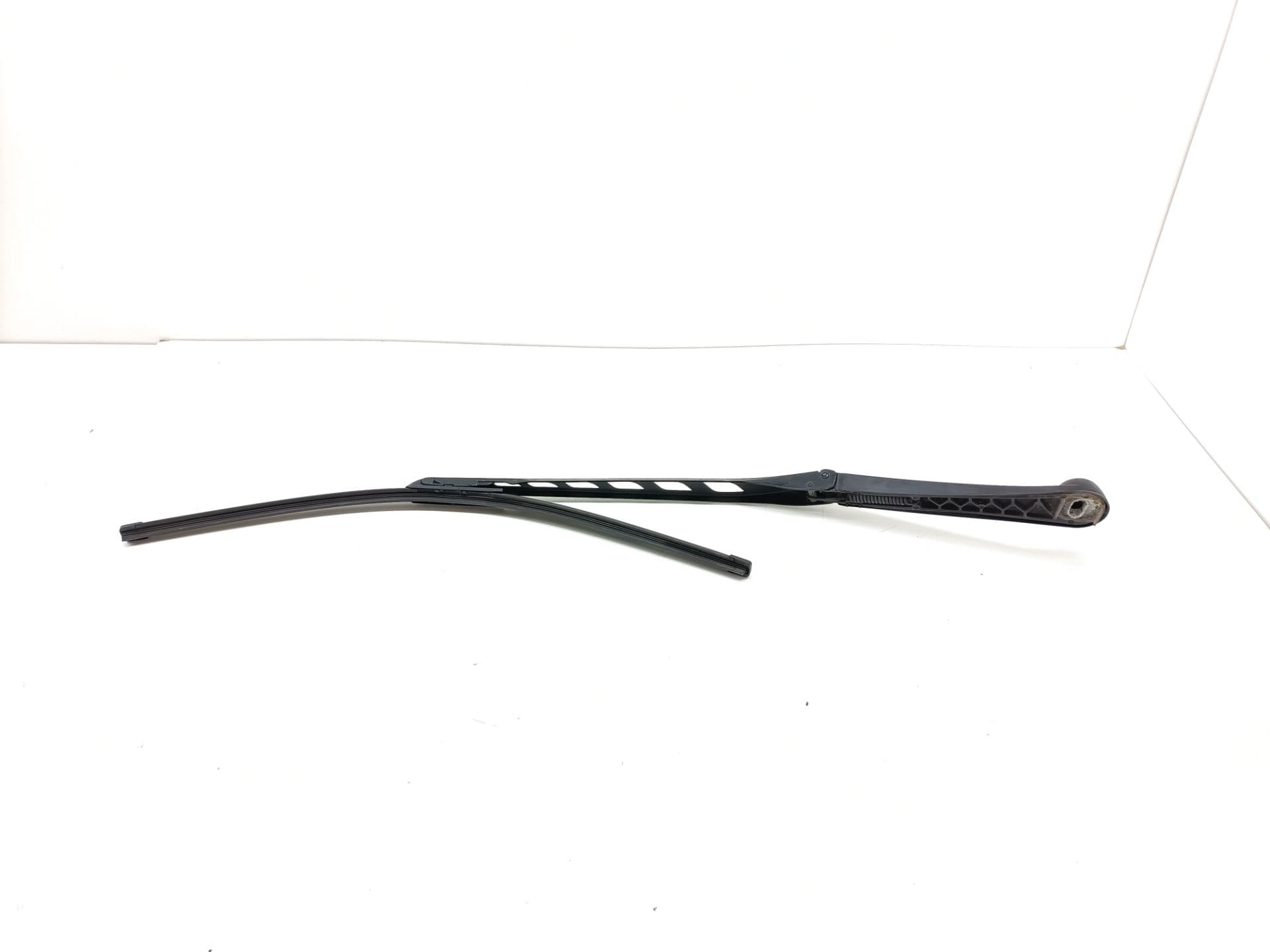 Brazo limpia delantero izquierdo BMW SERIE 5 BERLINA (E60)