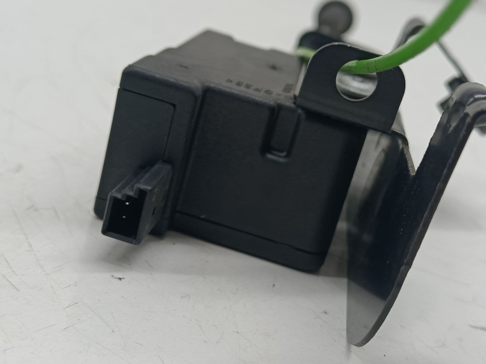 Tapa exterior combustible BMW SERIE 5 BERLINA (E60) 2