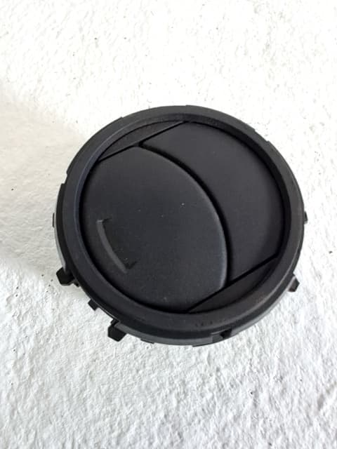 Recambio TOYOTA YARIS (NCP1/NLP1/SCP1) ref. 556500D070B0
