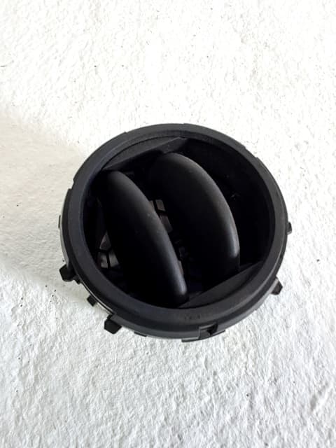 Recambio TOYOTA YARIS (NCP1/NLP1/SCP1) ref. 556500D070B0 3