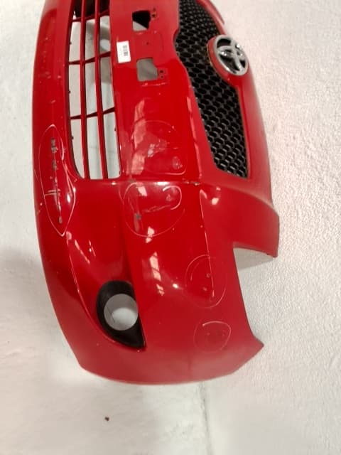 Paragolpes delantero TOYOTA YARIS (NCP1/NLP1/SCP1) 2