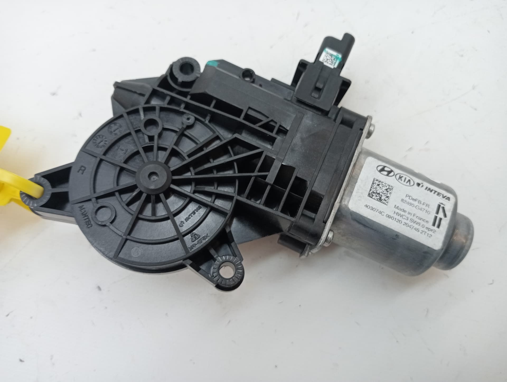 Motor elevalunas delantero derecho HYUNDAI I30 FASTBACK 2