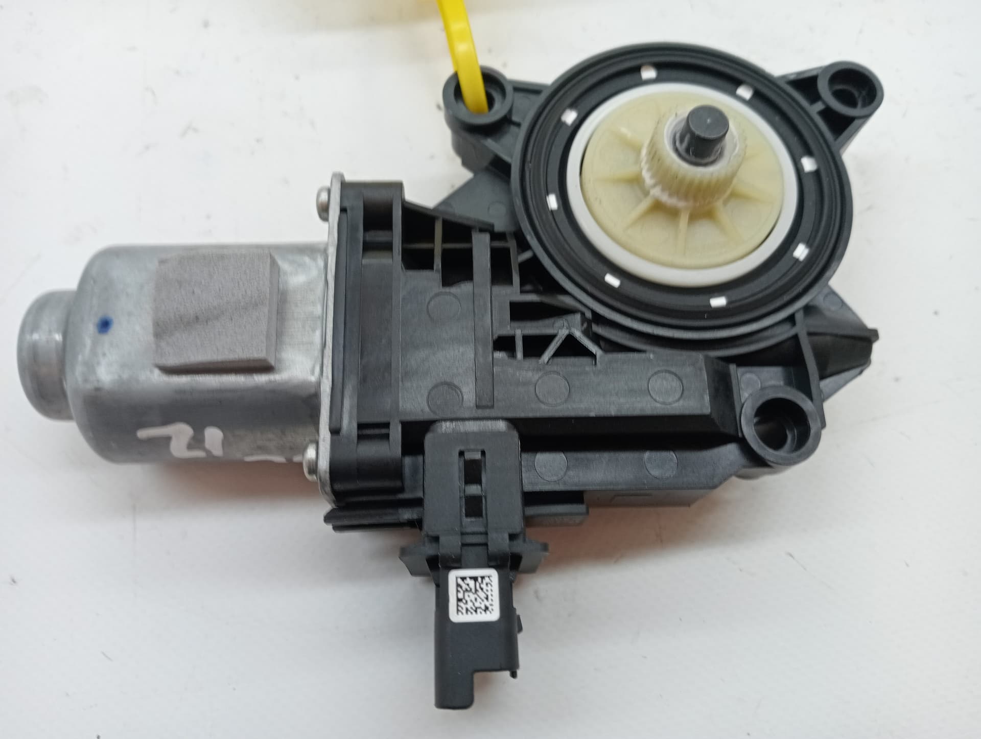 Motor elevalunas delantero izquierdo HYUNDAI I30 FASTBACK 2