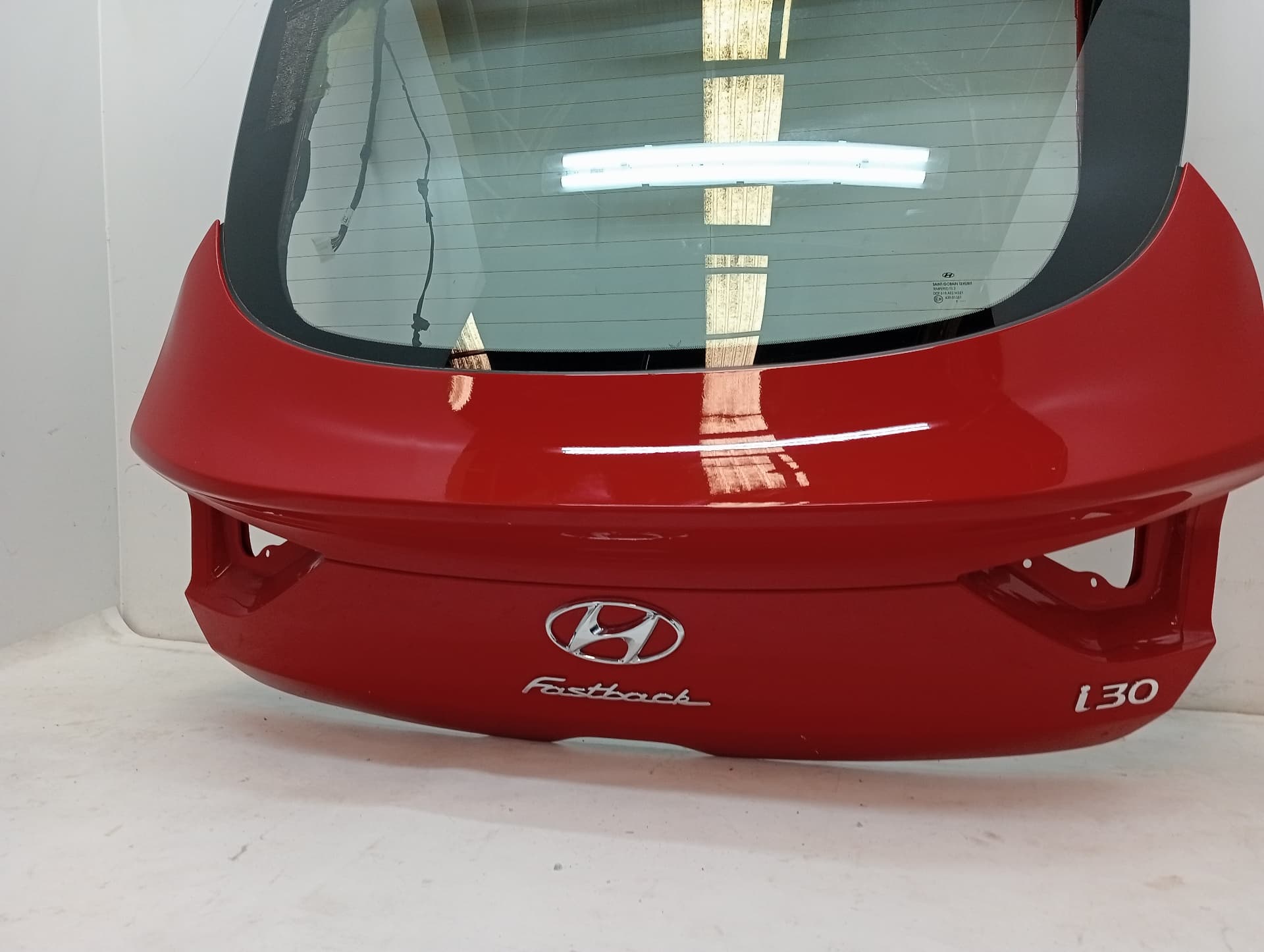 Porton trasero HYUNDAI I30 FASTBACK 3