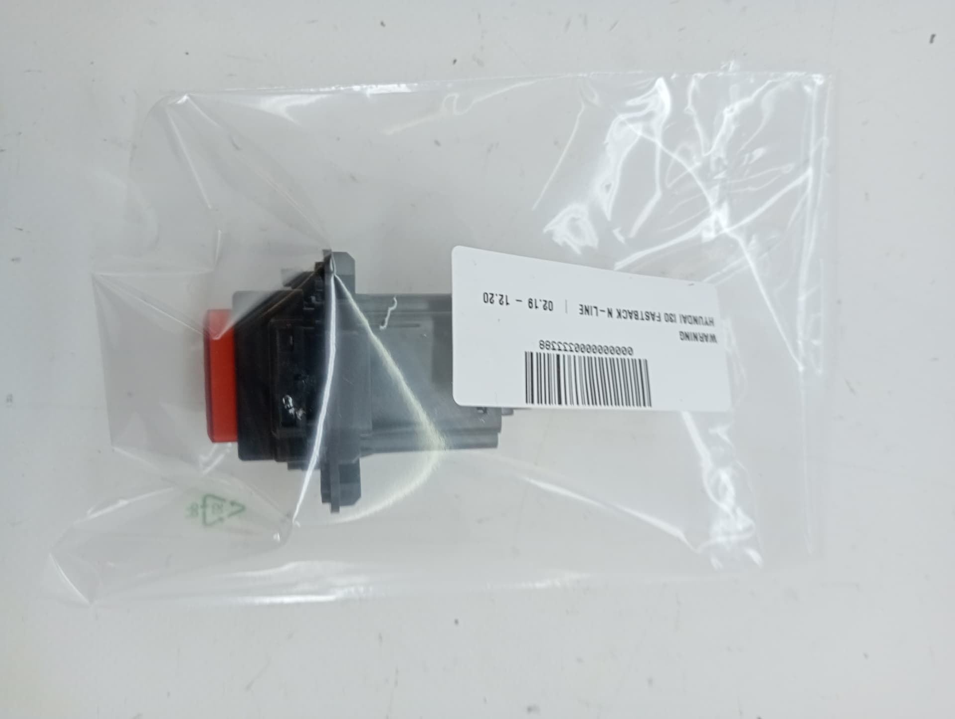 Warning HYUNDAI I30 FASTBACK 2