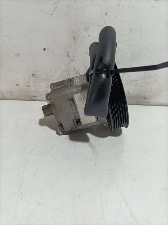 Bomba direccion VOLVO S60 BERLINA 4