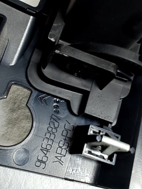 Recambio CITROEN C4 BERLINA ref. 9646338277 2