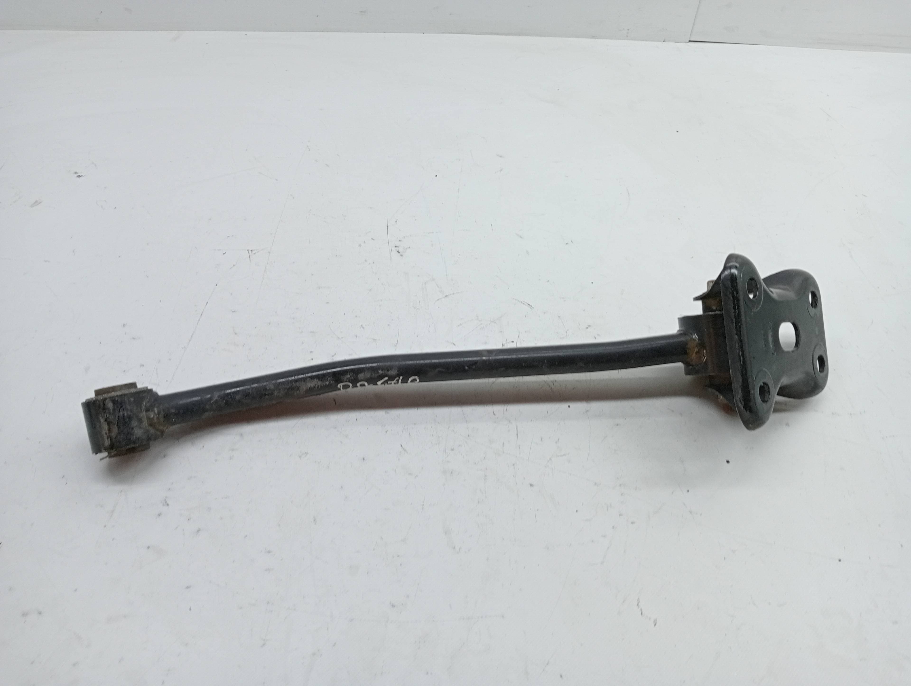 Brazo suspension inferior trasero derecho FIAT 500 X (334) 3