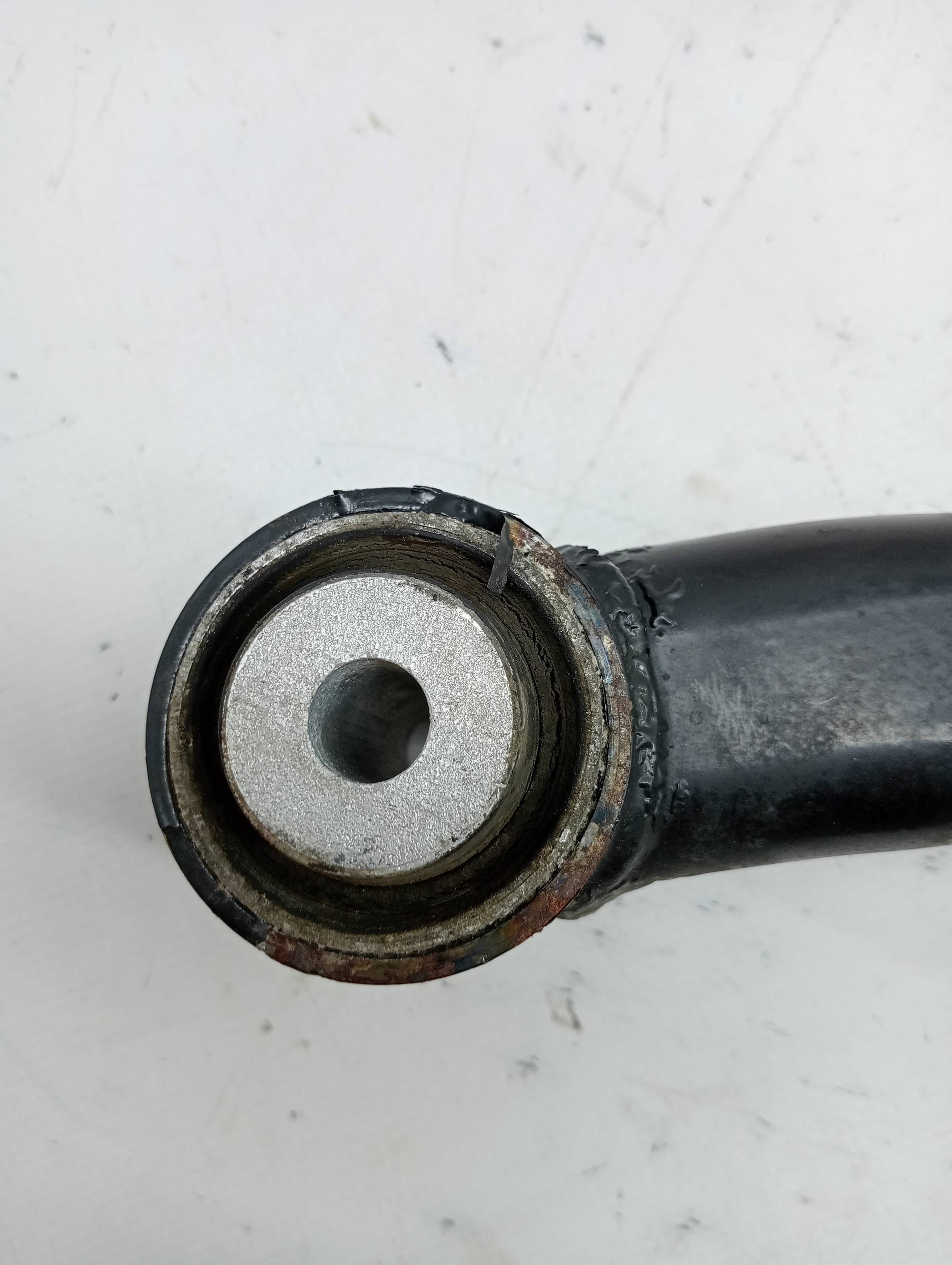 Brazo suspension inferior trasero derecho FIAT 500 X (334) 2