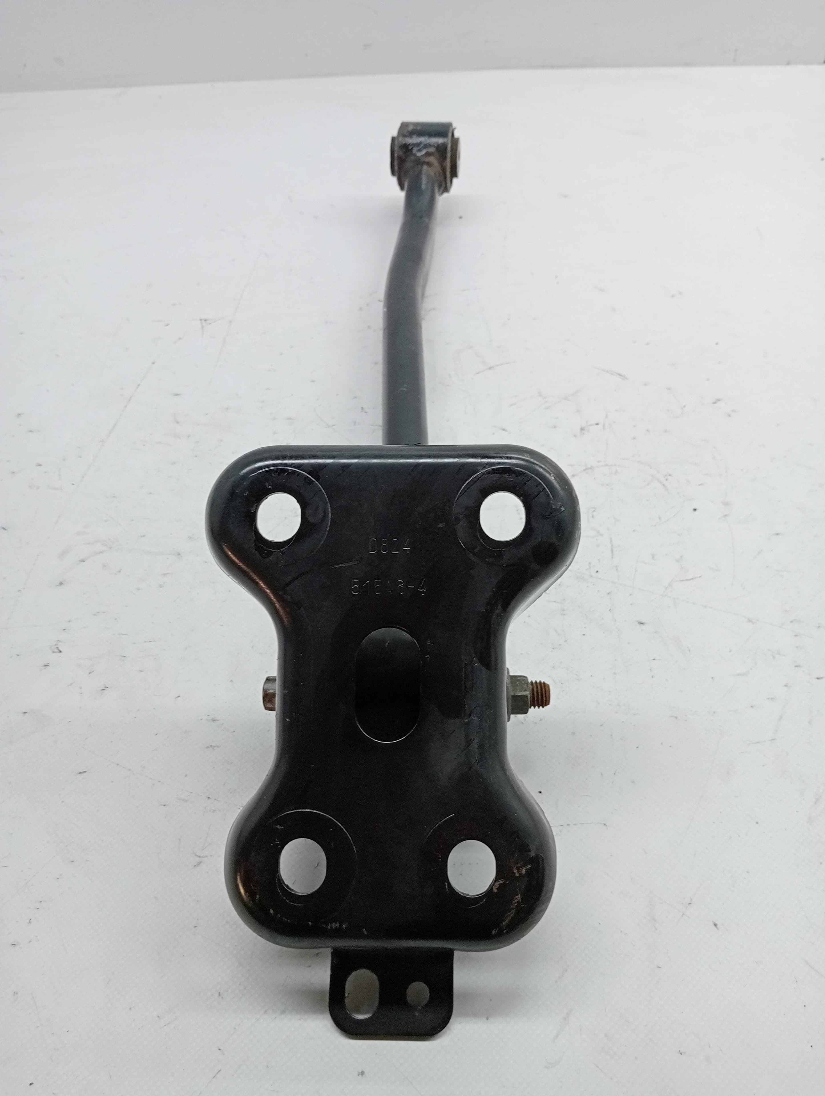 Brazo suspension inferior trasero izquierdo FIAT 500 X (334) 2