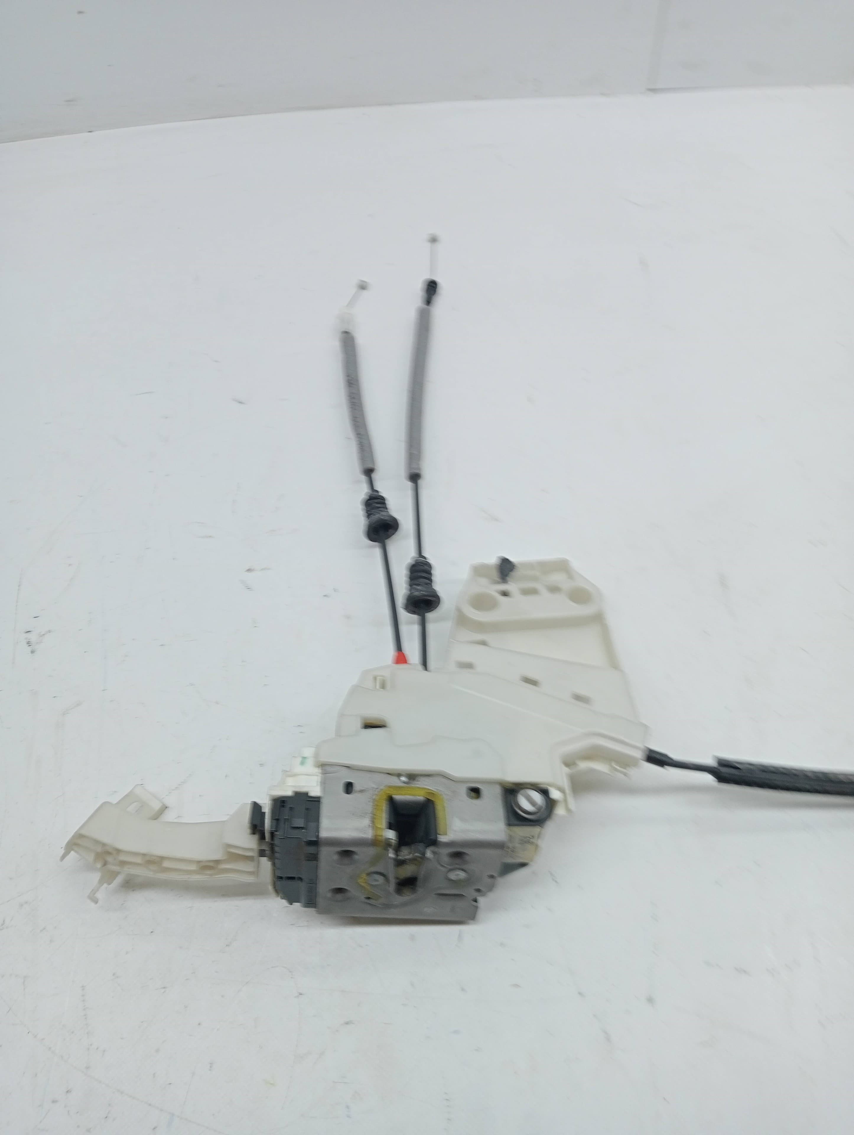 Cerradura puerta trasera izquierda FIAT 500 X (334) 2