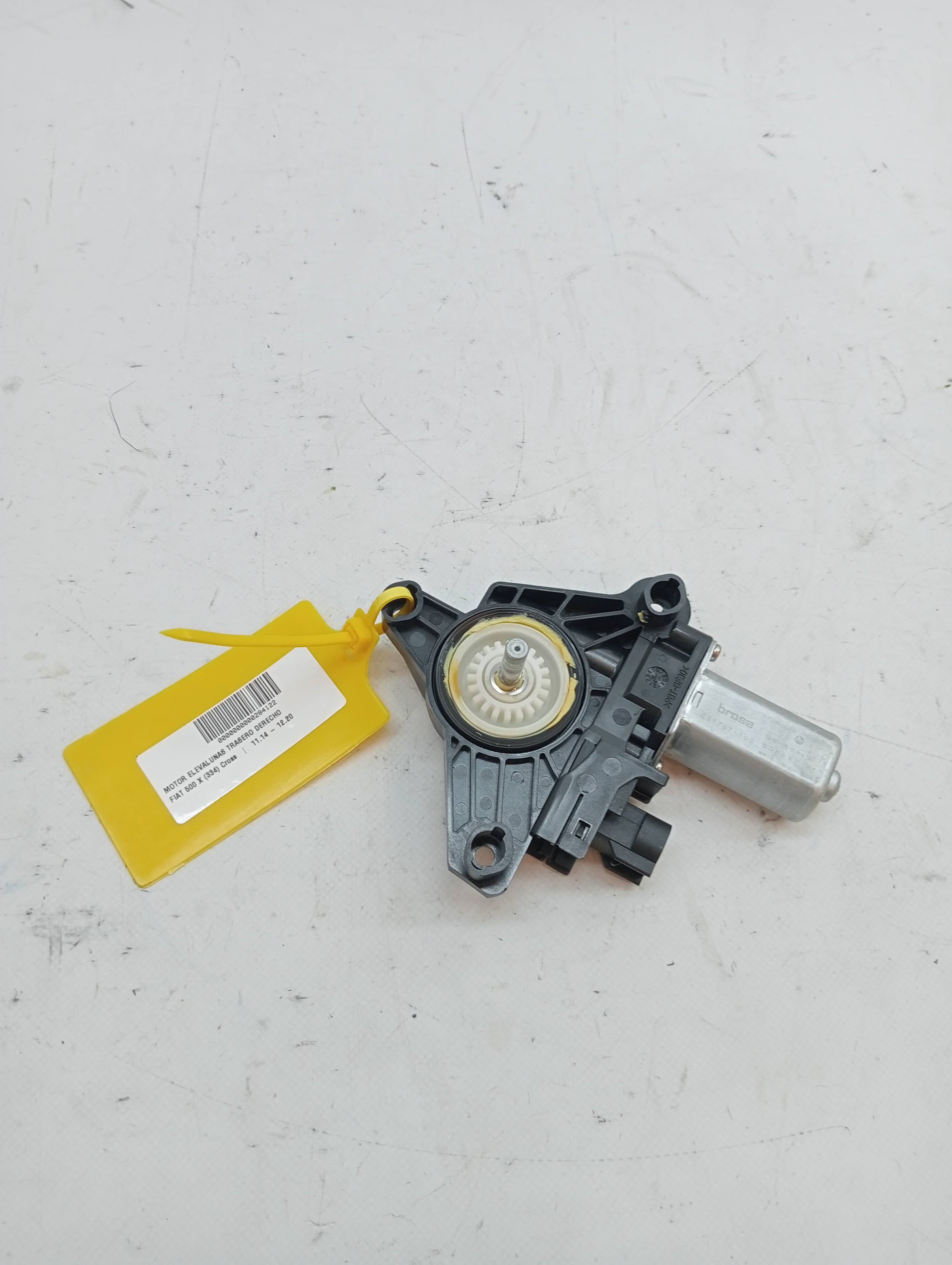 Motor elevalunas trasero derecho FIAT 500 X (334)