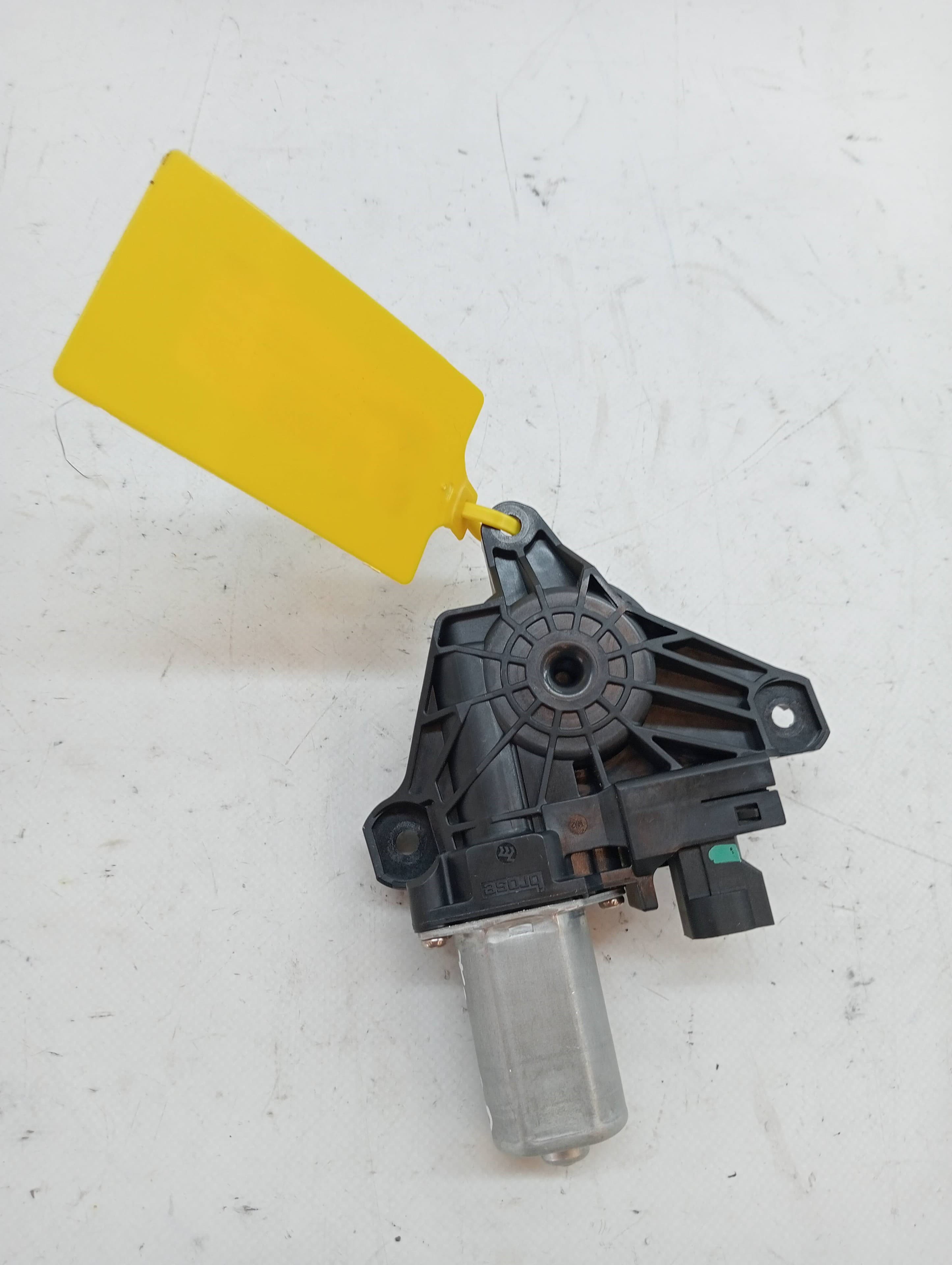Motor elevalunas trasero derecho FIAT 500 X (334) 3