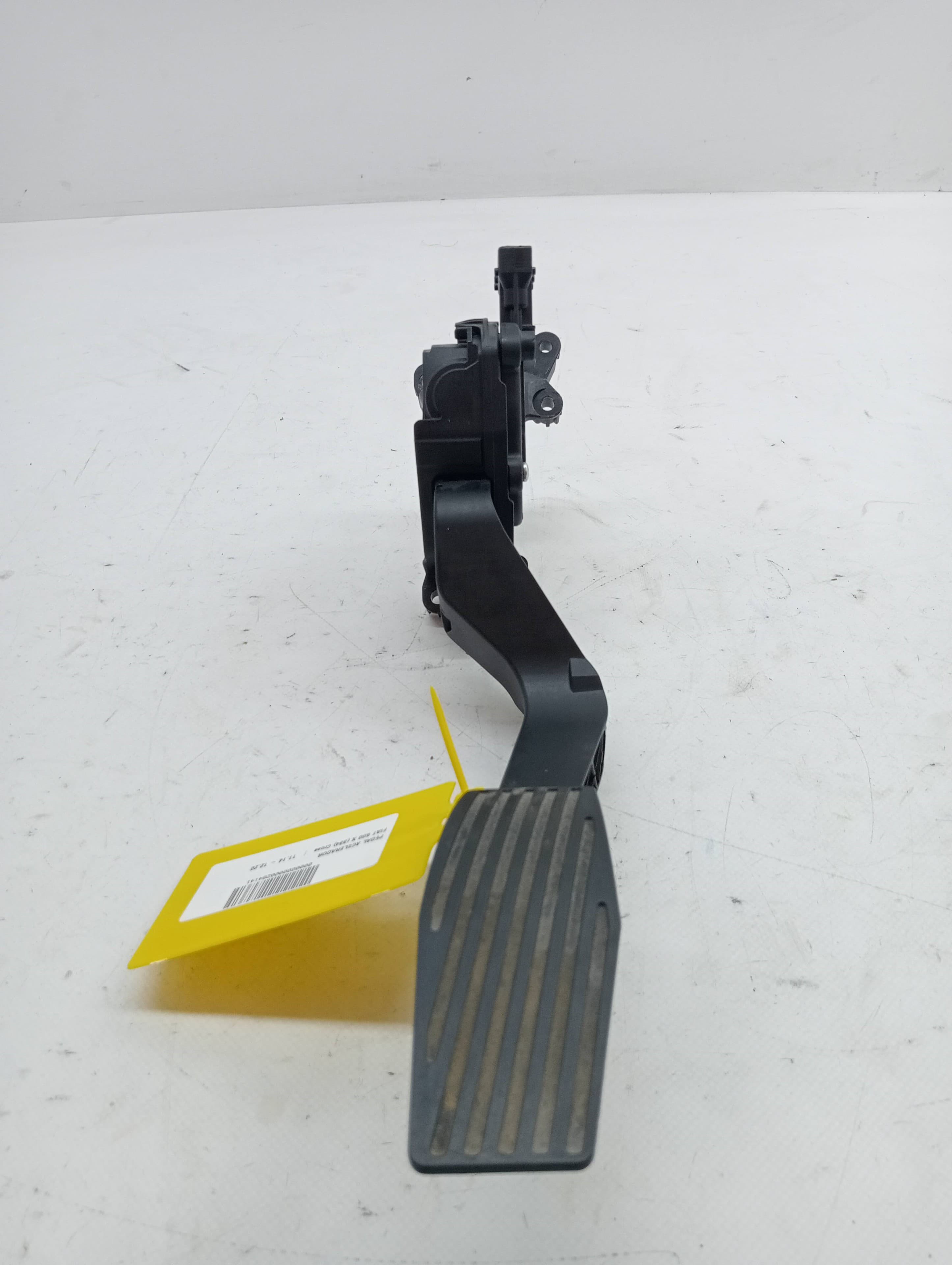 Pedal acelerador FIAT 500 X (334) 2