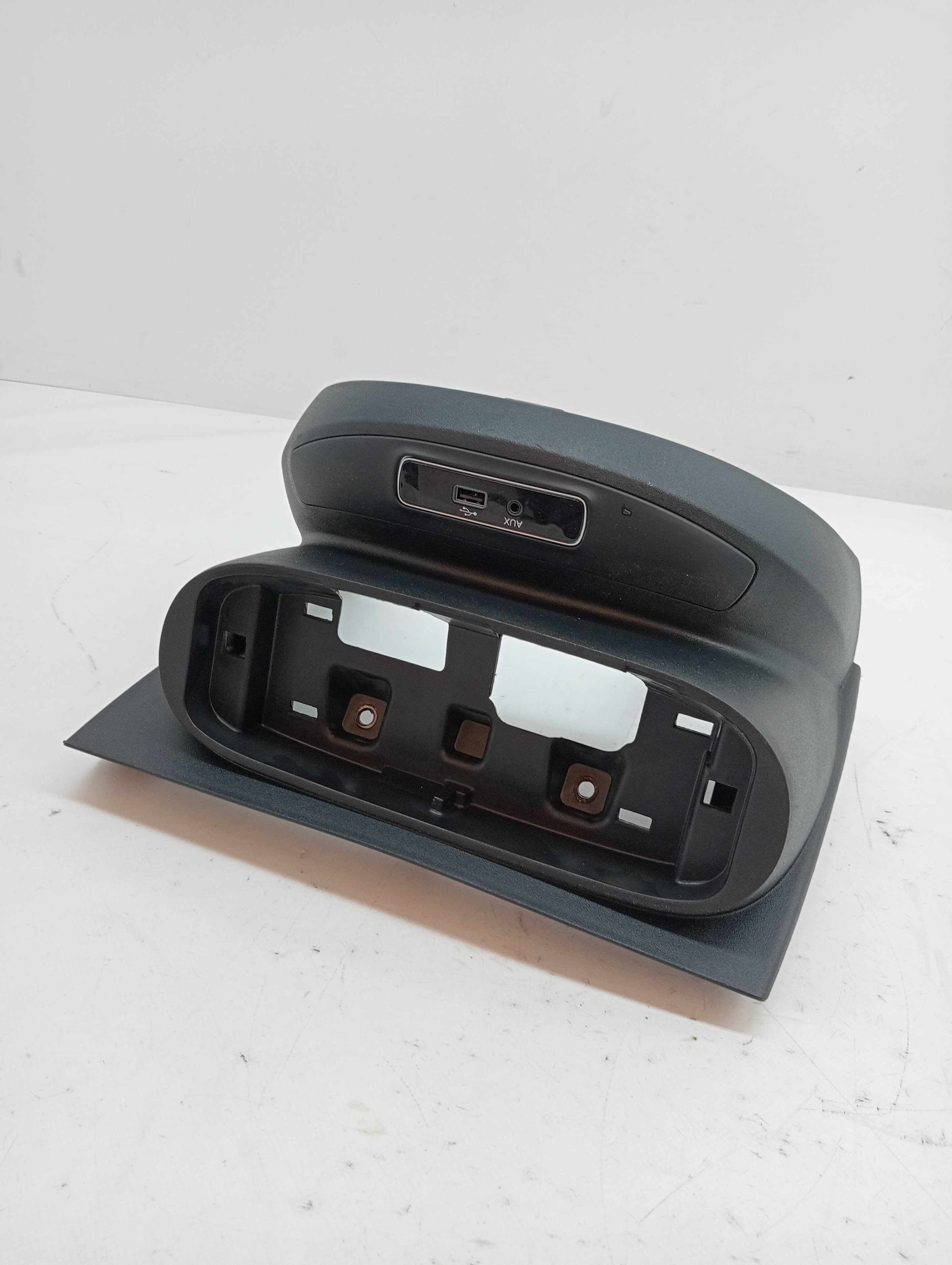 Plastico FIAT 500 X (334)