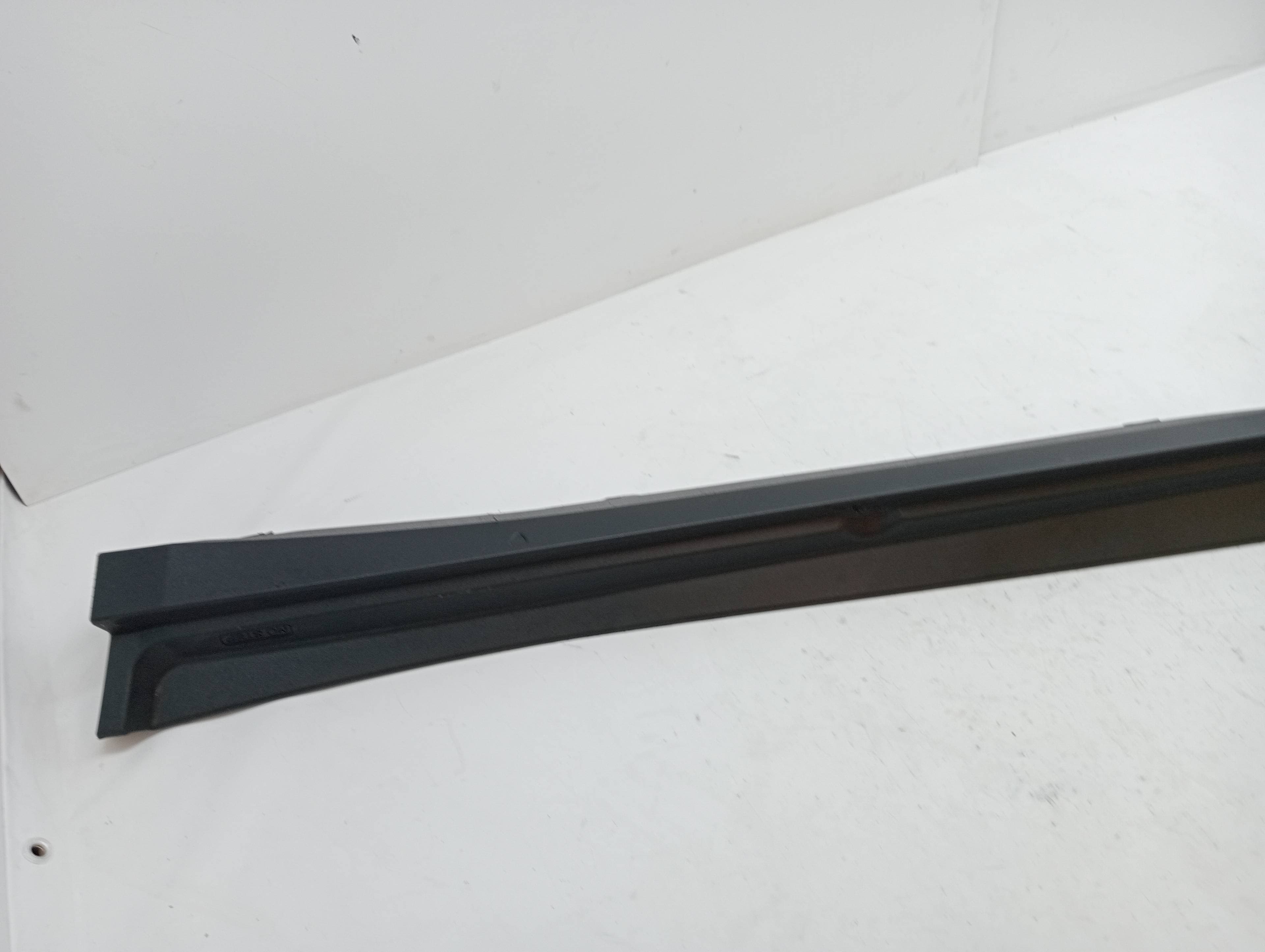 Faldon lateral FIAT 500 X (334) 2