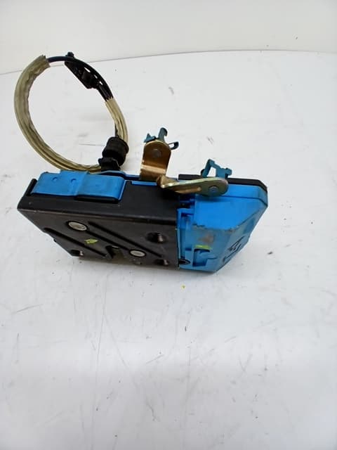 Cerradura puerta delantera izquierda VOLVO XC90 4