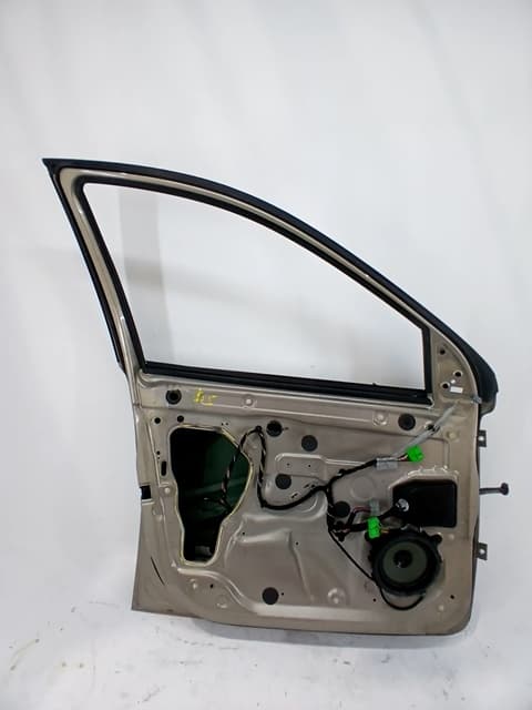 Puerta delantera izquierda VOLVO XC90 2
