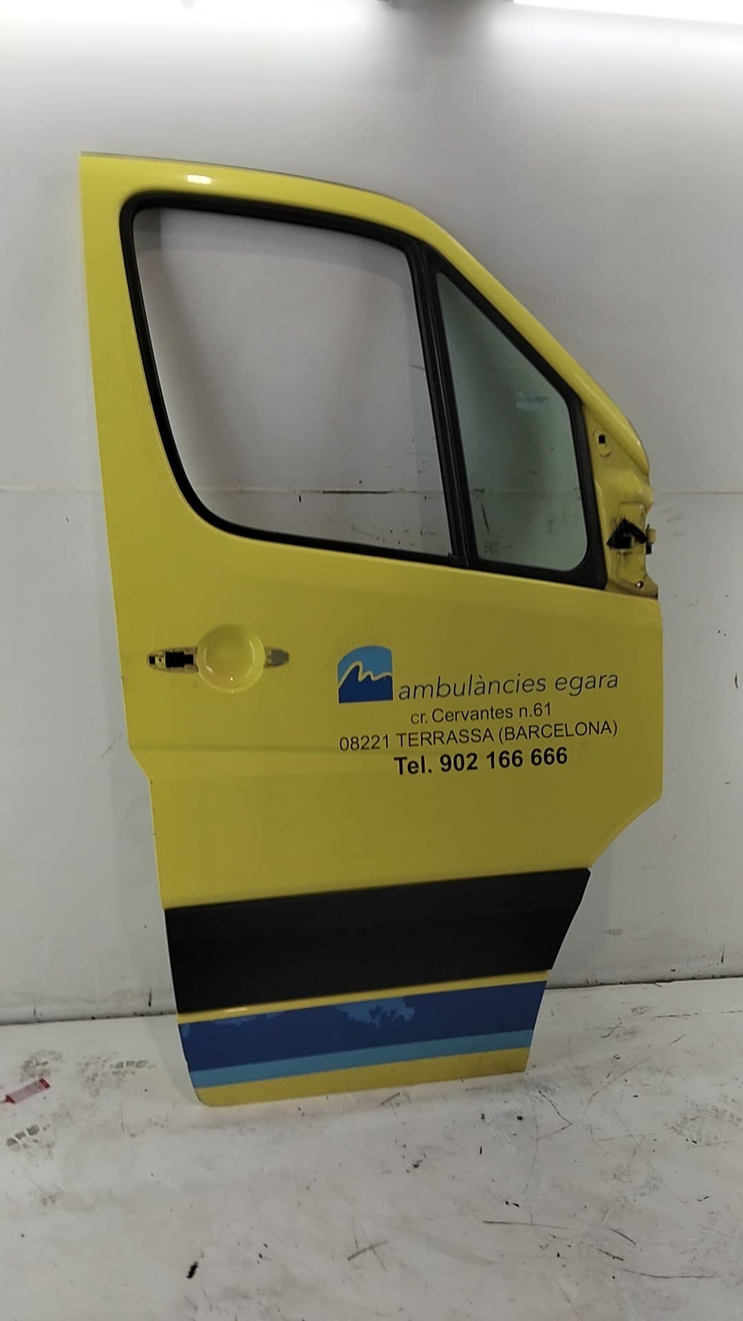 Puerta delantera derecha MERCEDES-BENZ SPRINTER 3,5-T FURGONETA (B906)