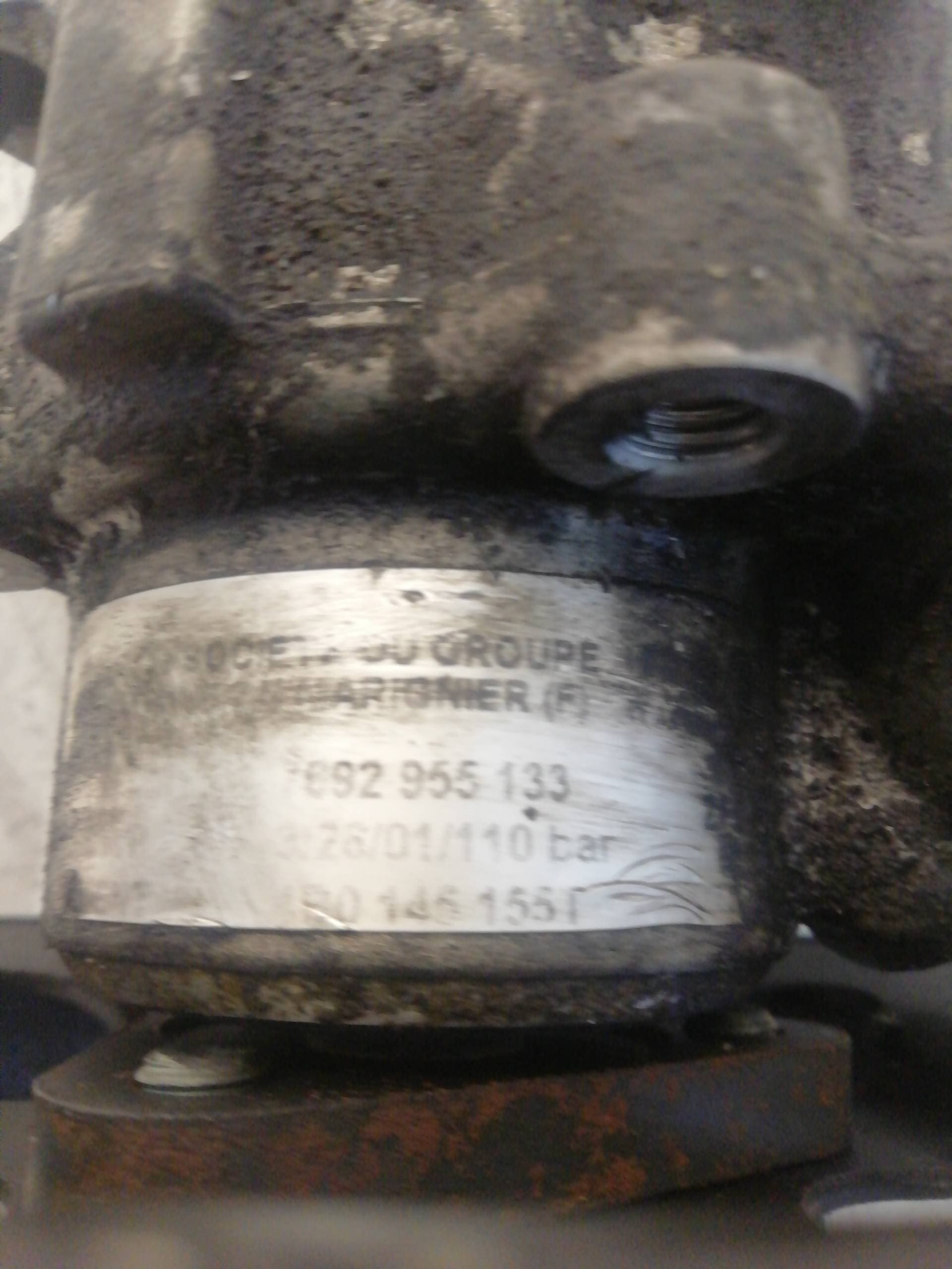 Bomba direccion AUDI A6 BERLINA (4B2) 2