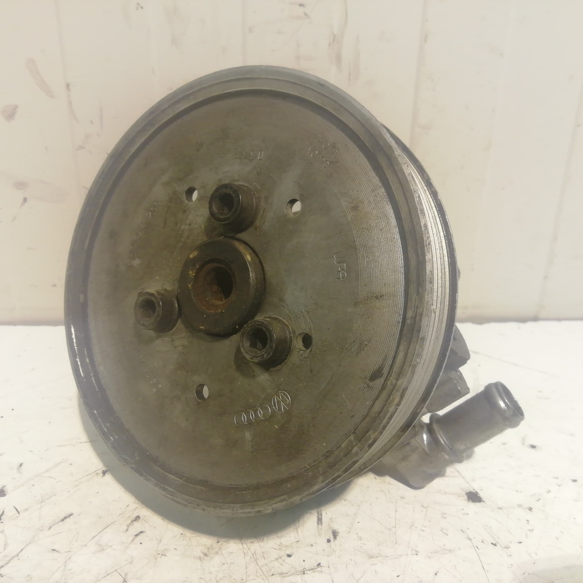 Bomba direccion AUDI A6 BERLINA (4B2)