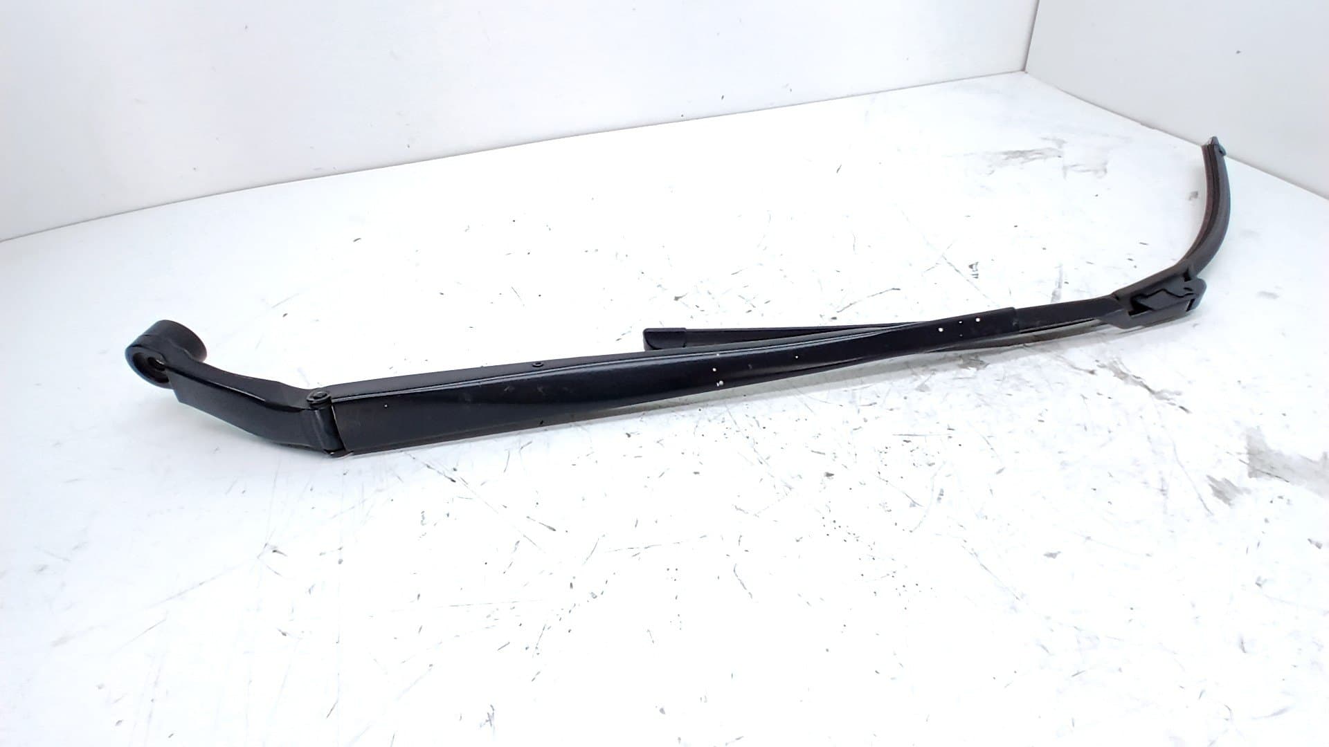 Brazo limpia delantero izquierdo TOYOTA COROLLA