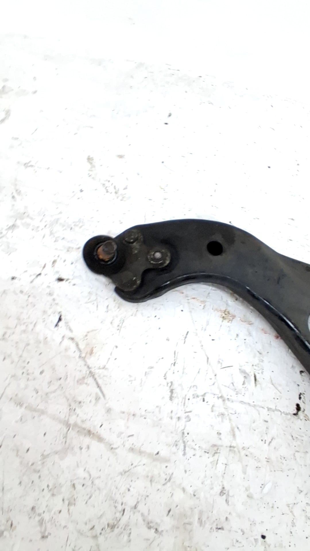 Brazo suspension inferior delantero izquierdo TOYOTA COROLLA 2