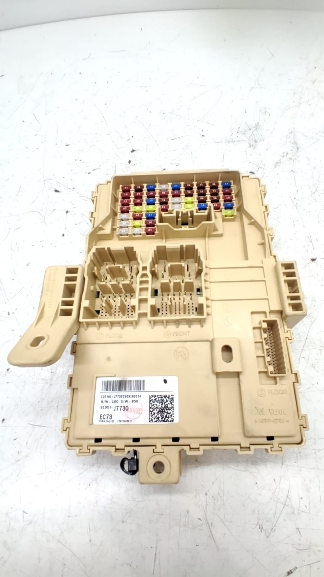 Caja reles / fusibles KIA XCEED