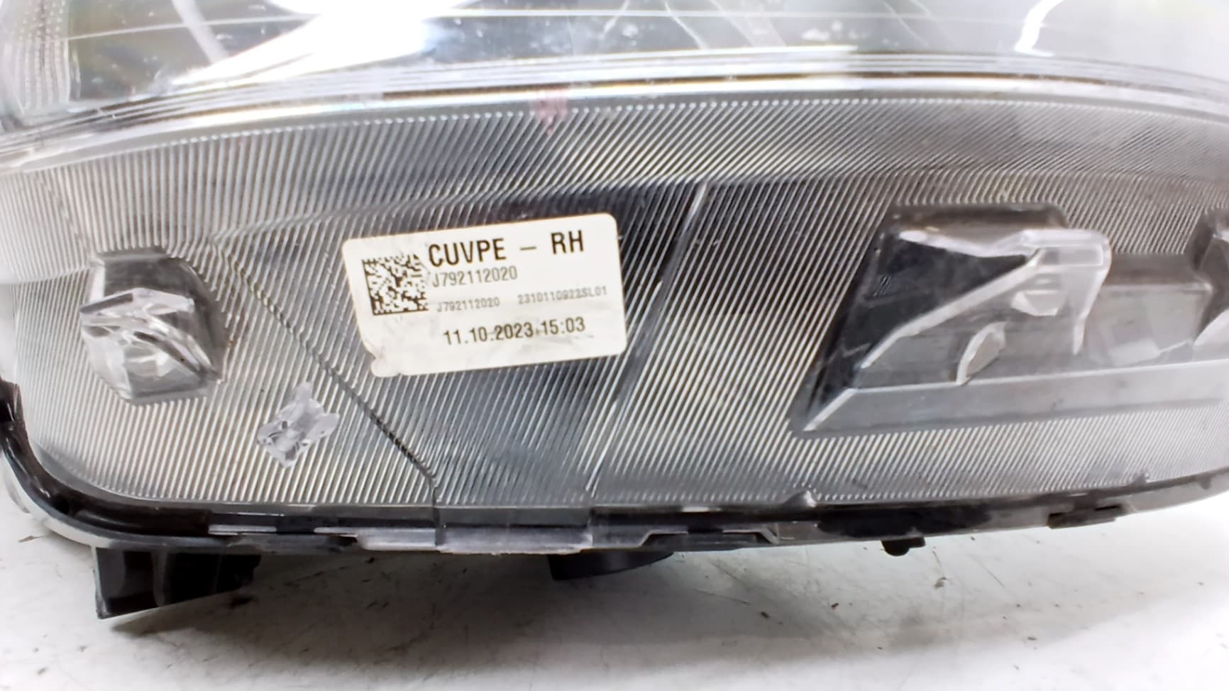 Faro derecho KIA XCEED 5