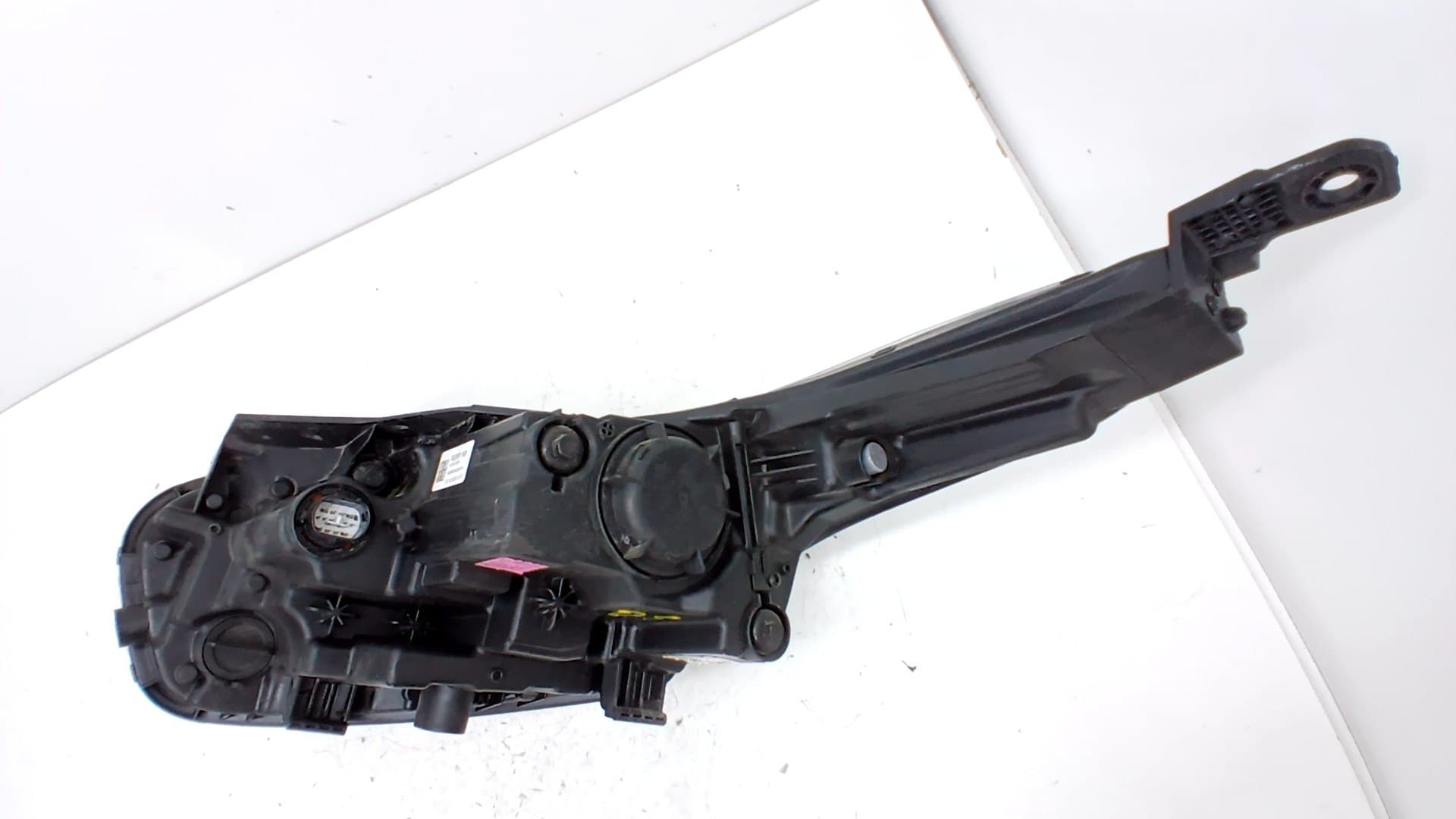 Faro derecho KIA XCEED 3