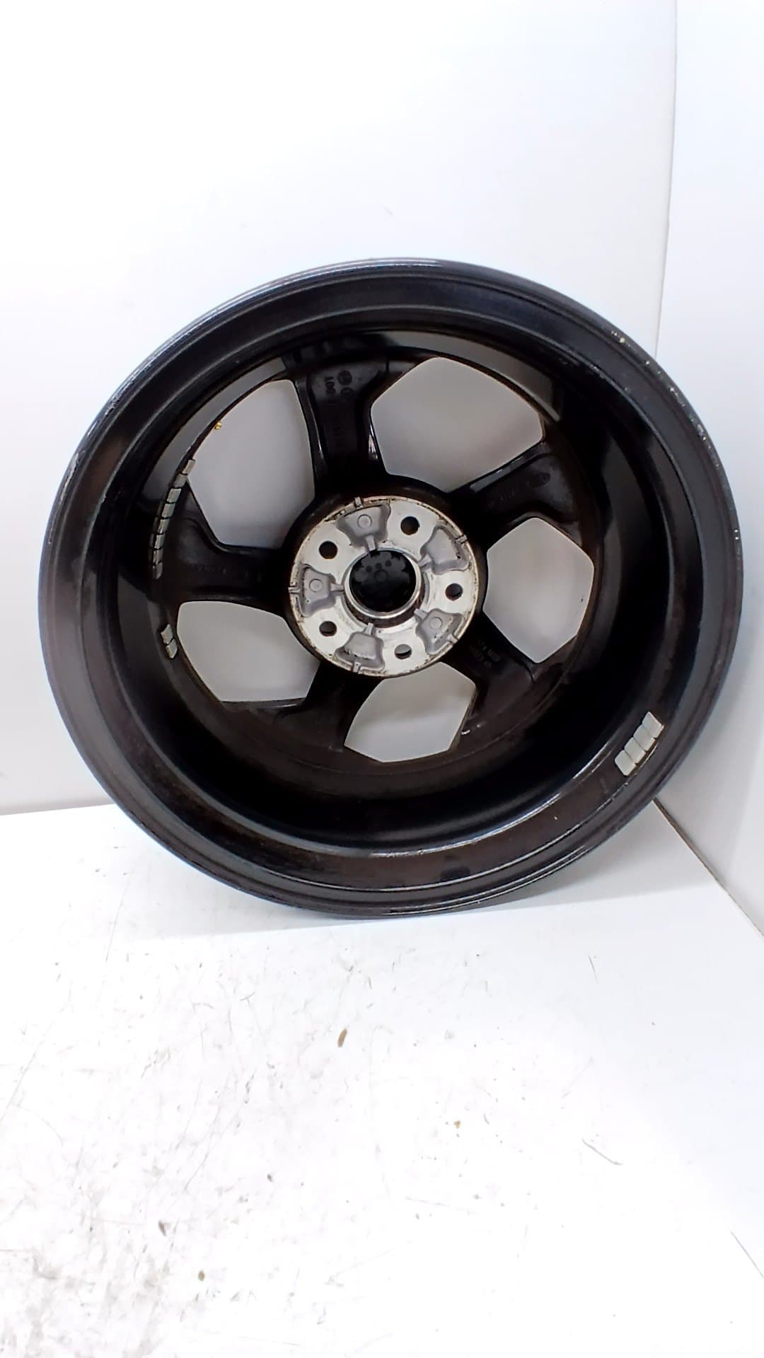 Llanta KIA XCEED 2