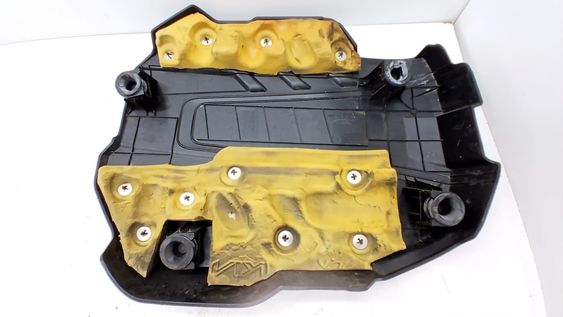 Tapa motor KIA XCEED 3