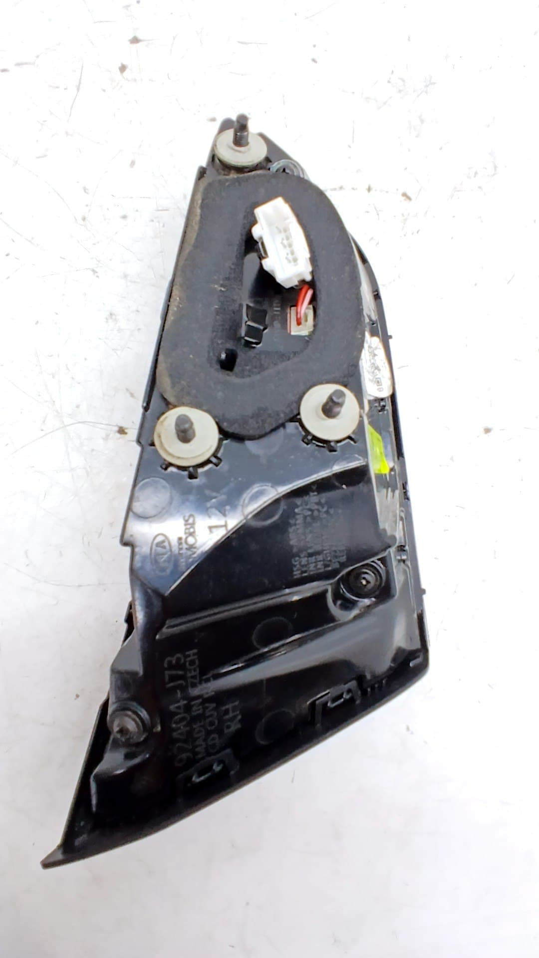 Piloto trasero derecho interior KIA XCEED 3