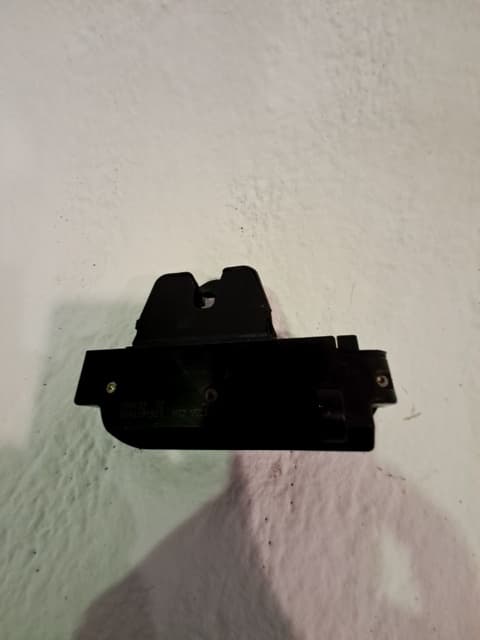 Cerradura maletero / porton CITROEN BERLINGO